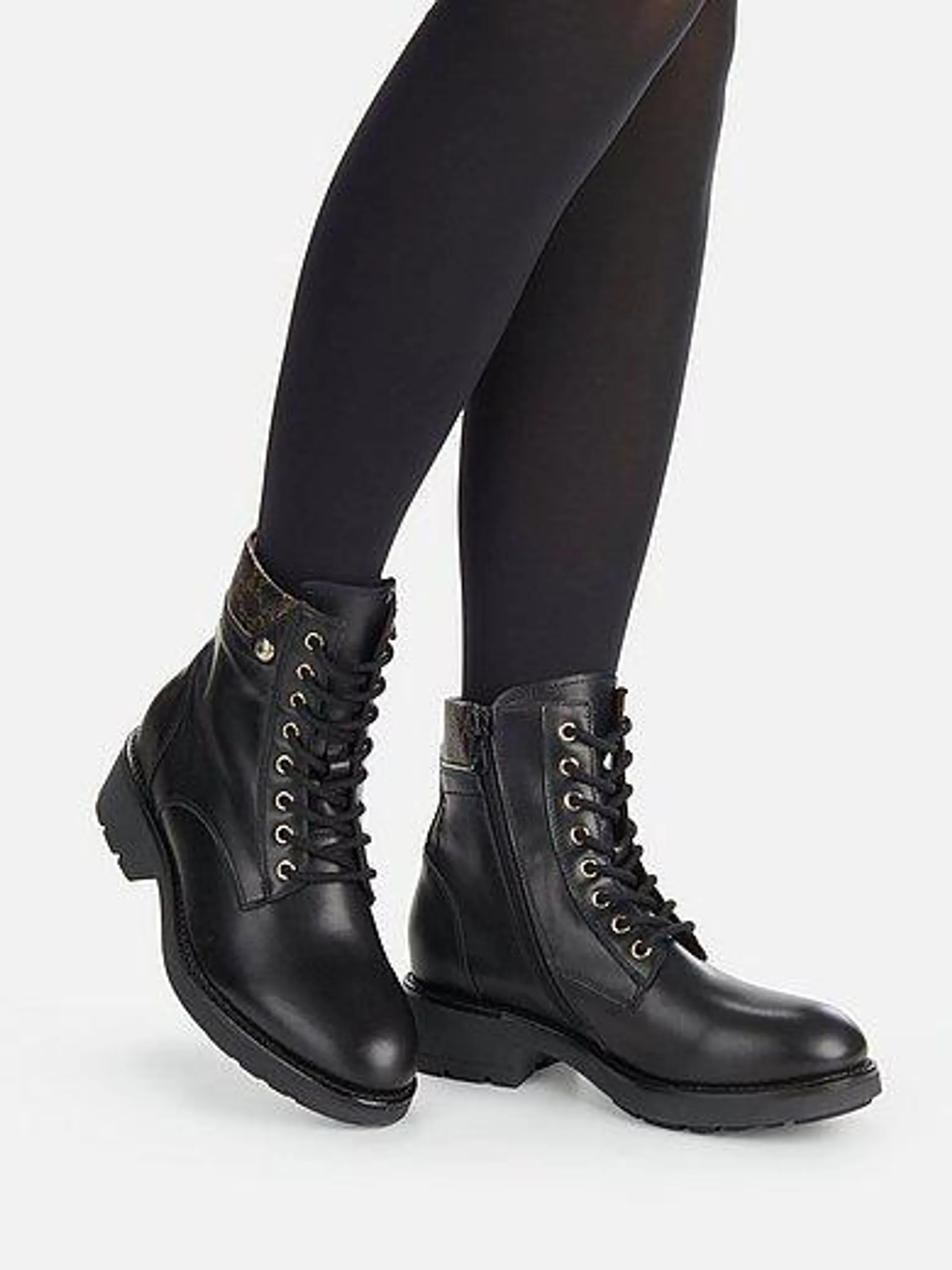 Lace-up ankle boots in calf nappa leather