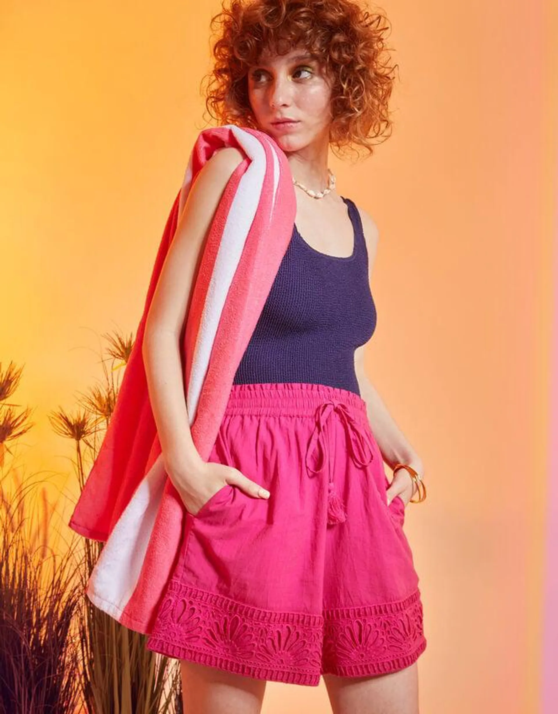 Shell Broderie Shorts Pink