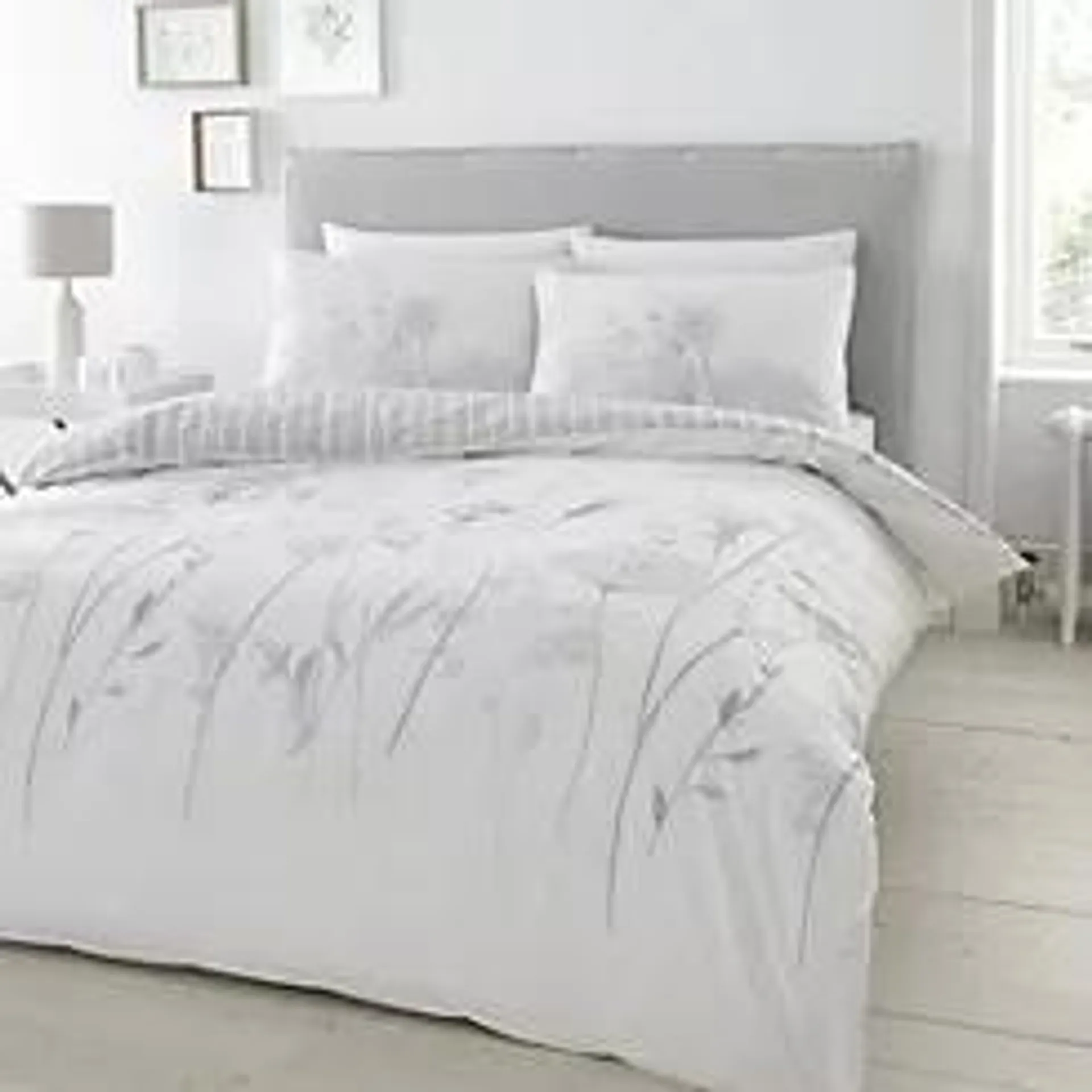 Catherine Lansfield Meadowsweet Floral White & Grey Duvet Set