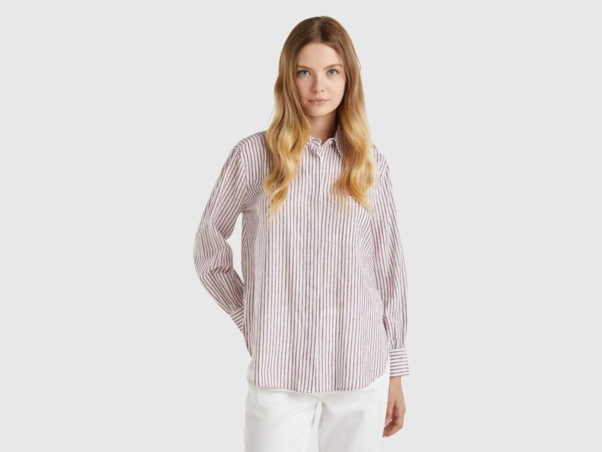 Striped shirt made from linen blend