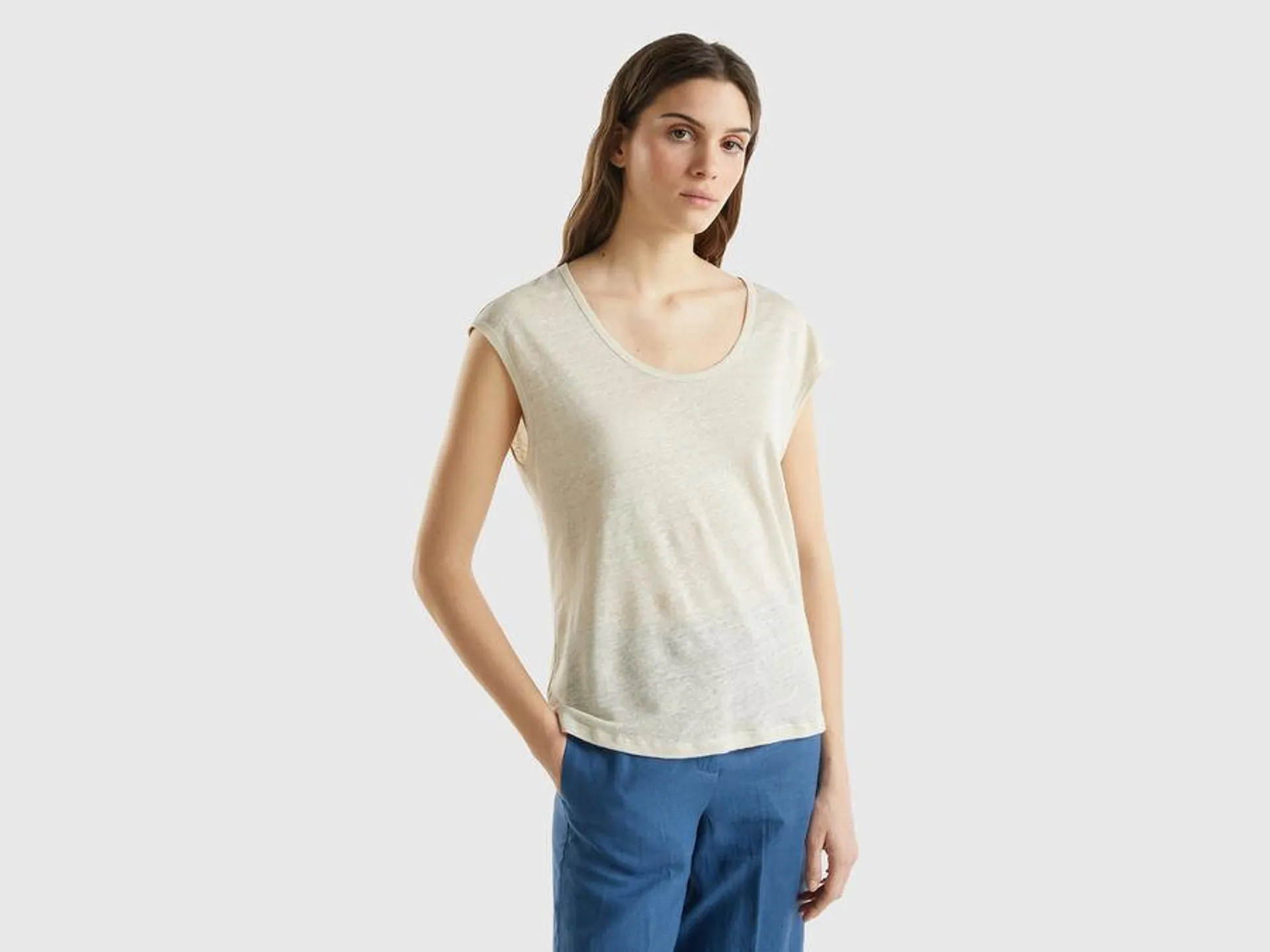 Wide neck t-shirt in pure linen