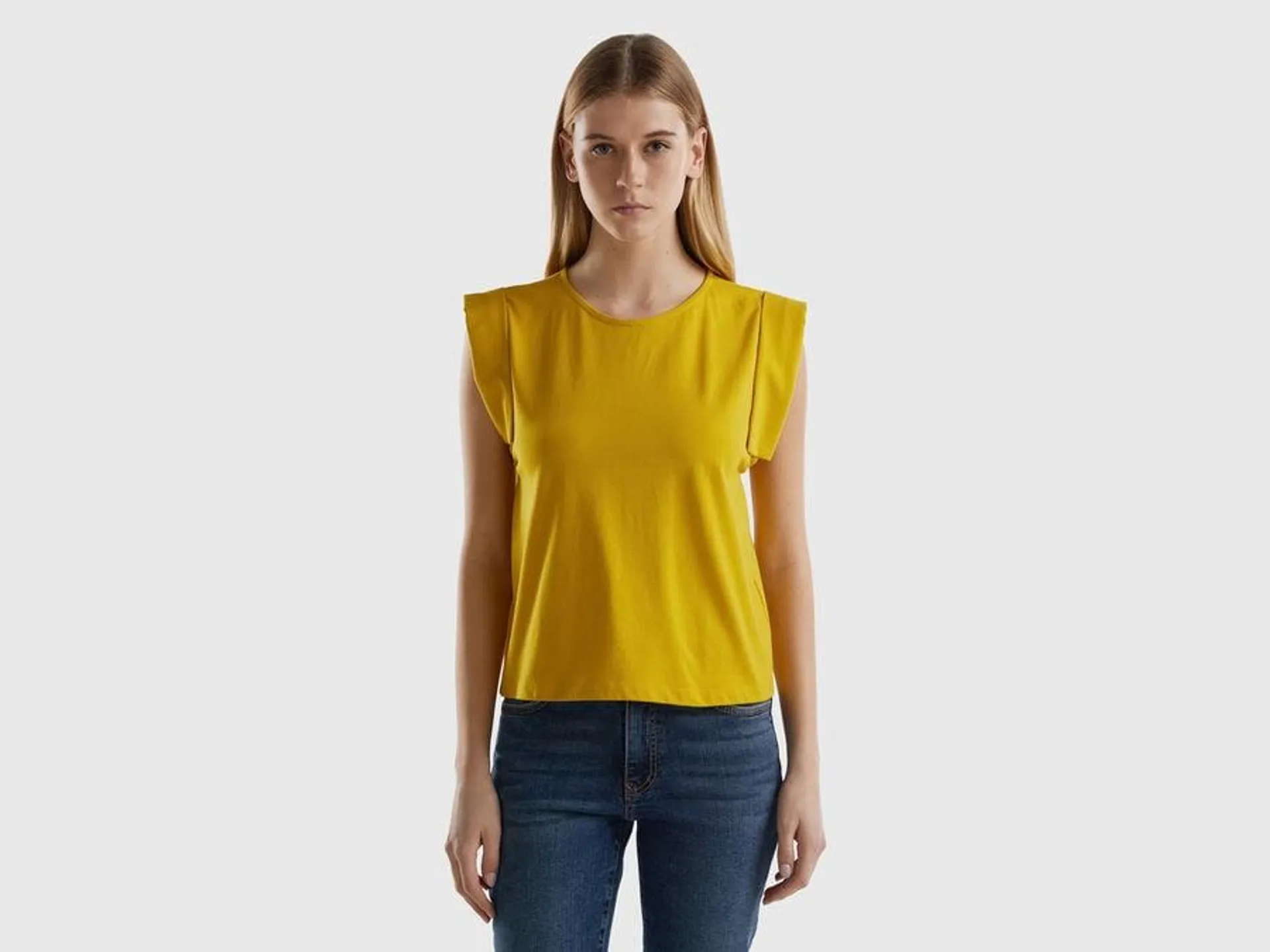 T-shirt with angel sleeves