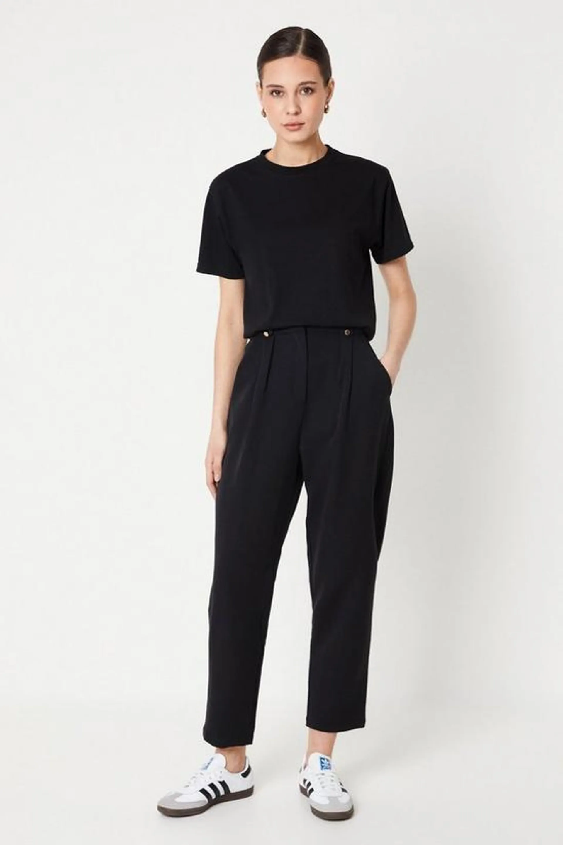 Belt Loop Tapered Trousers