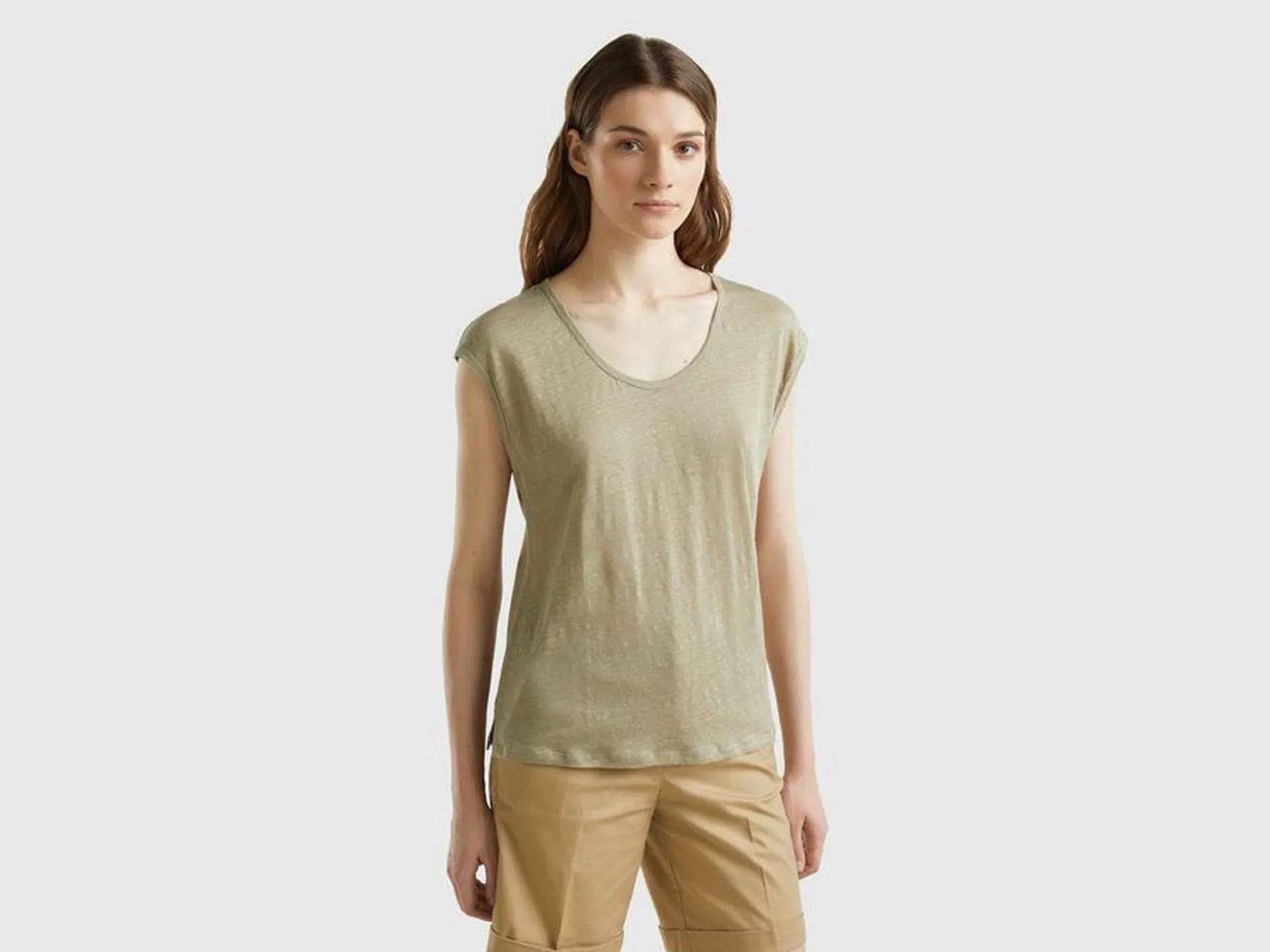 Wide neck t-shirt in pure linen