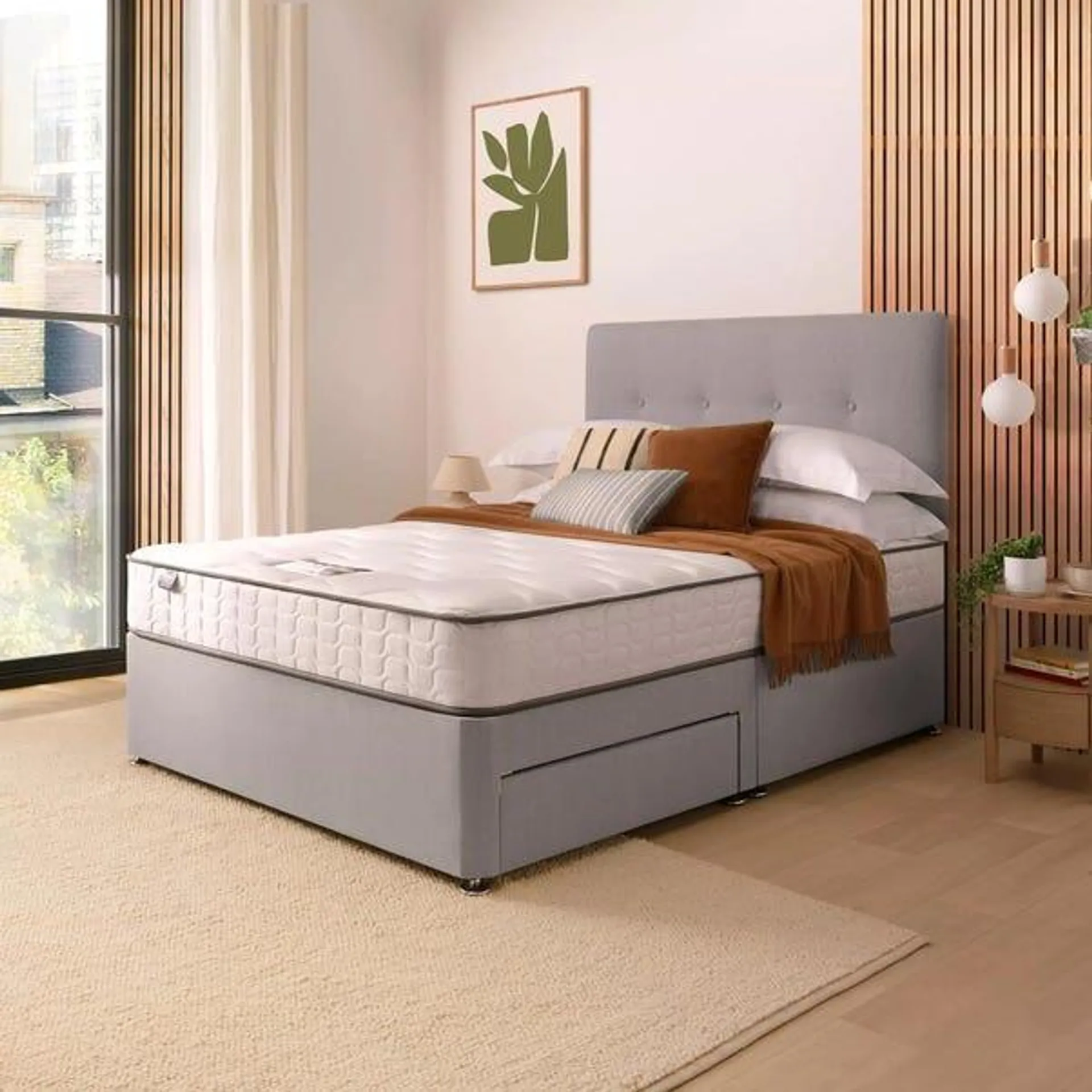 Silentnight Fabric Divan Bed with Francisco Headboard & 800 Pocket Sprung Mattress