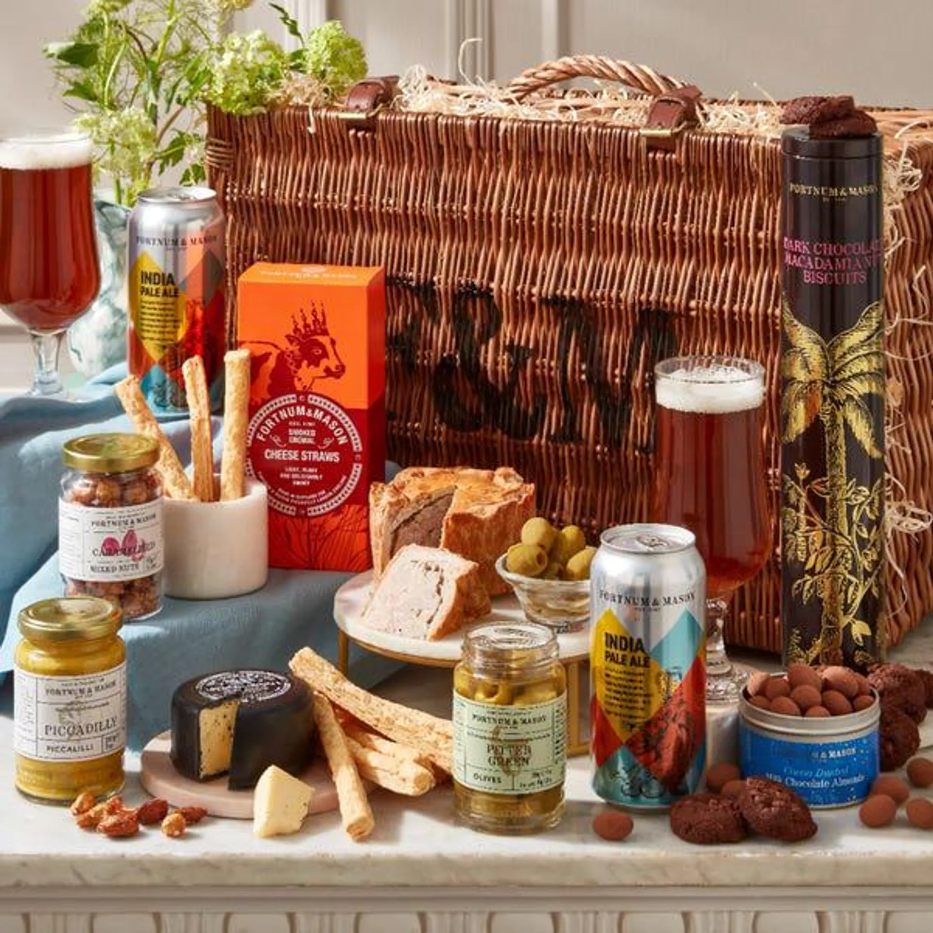 The Beers and Cheers Hamper