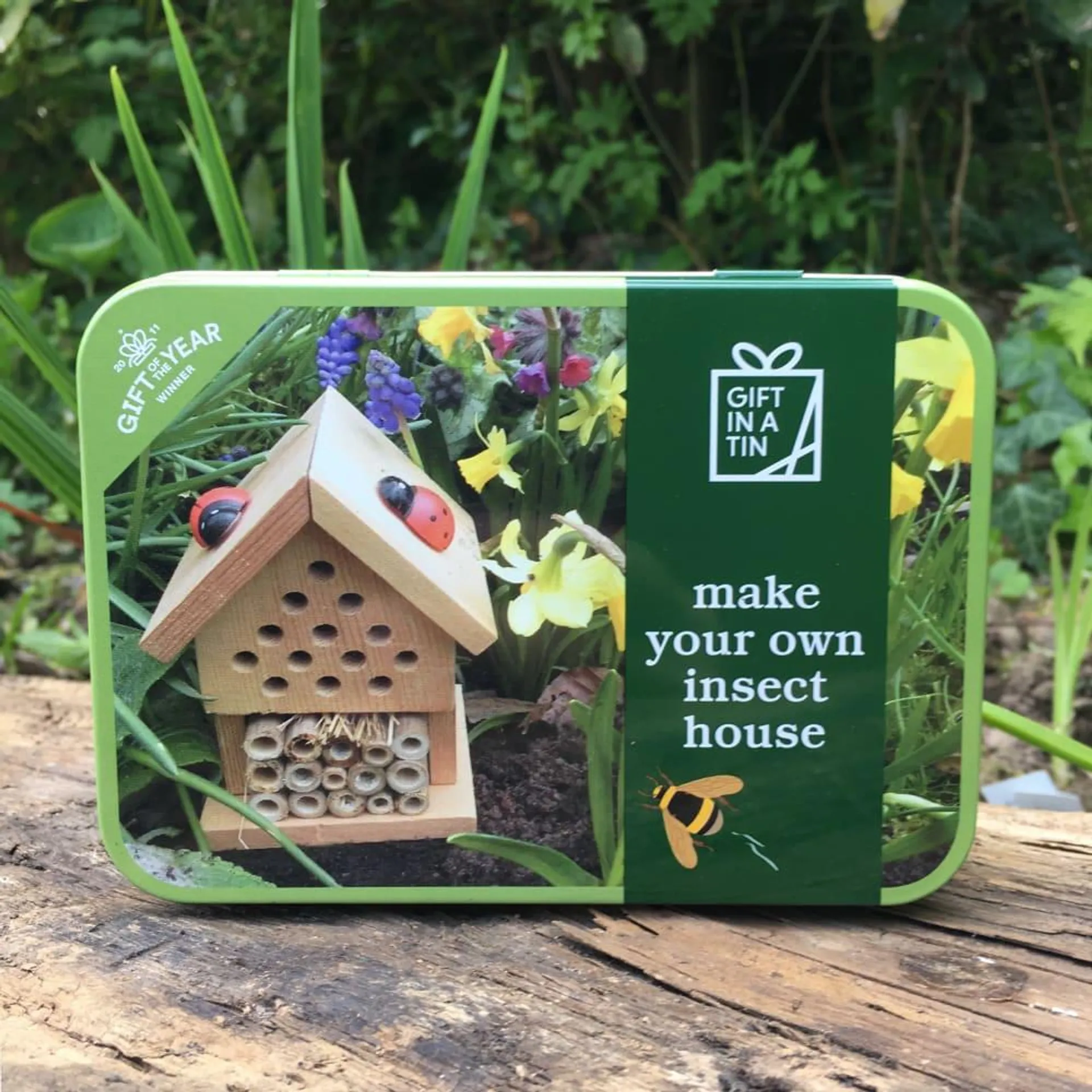 Make your own Insect House Gift in a Tin