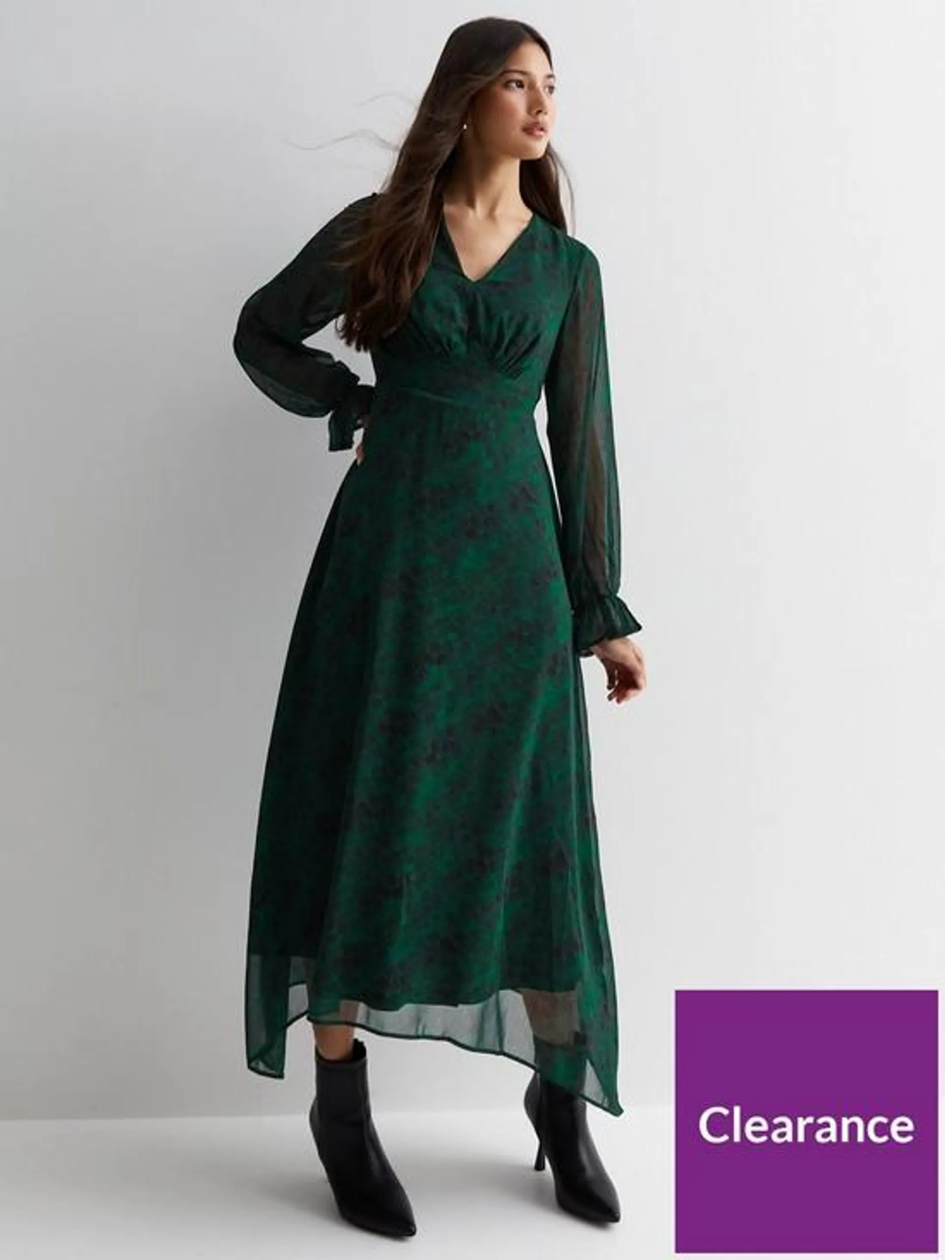 Green Mark Making Chiffon High Low Midaxi Dress