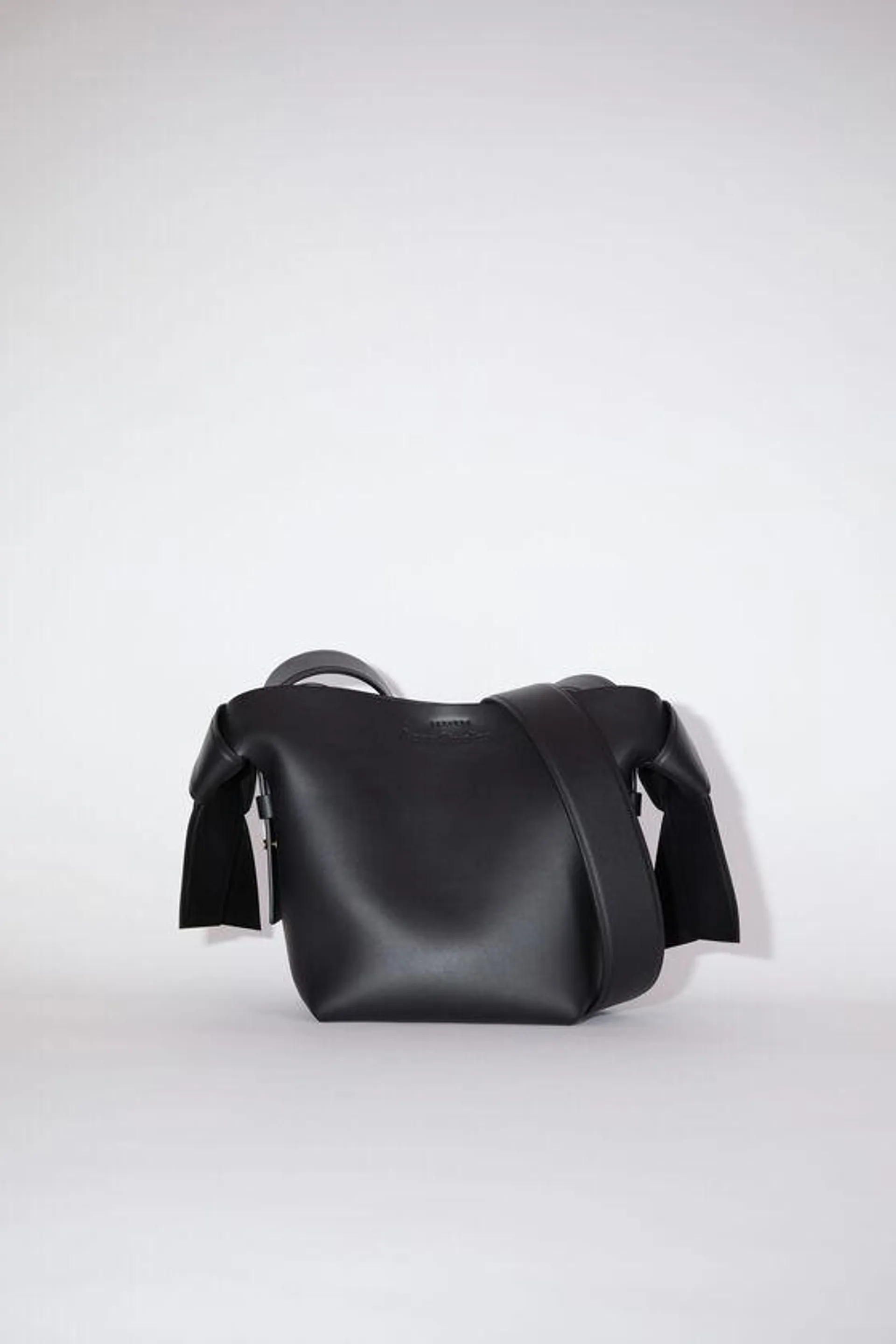 Musubi mini shoulder bag