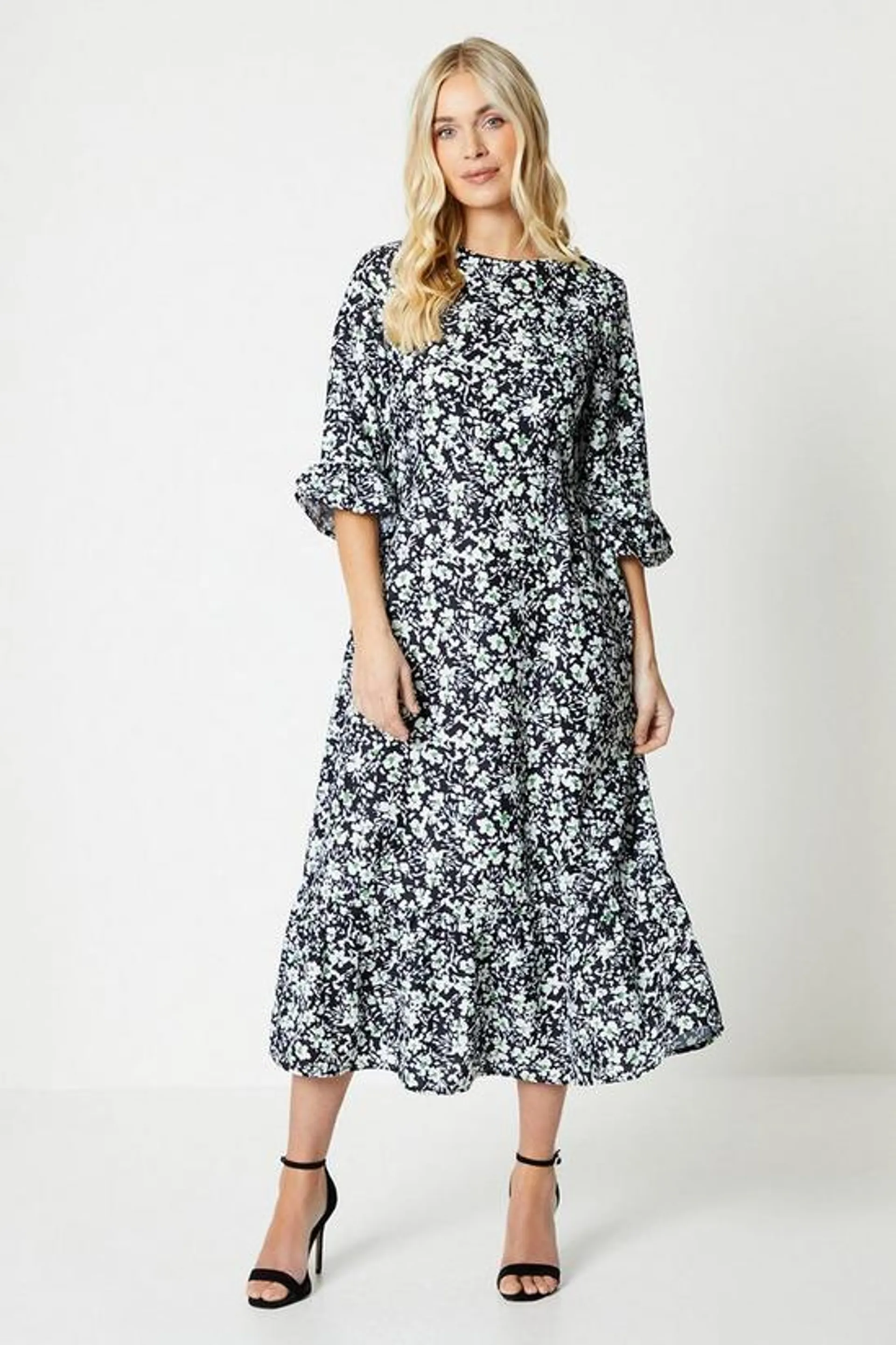 Petite Ditsy Floral Trumpet Sleeve Midi Dress