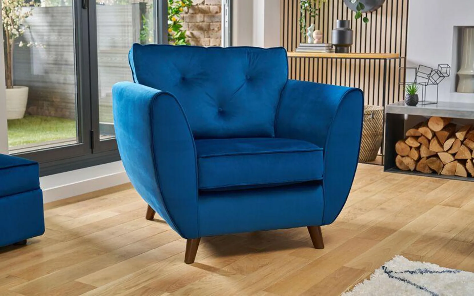 Hoxton Compact Velvet Standard Chair