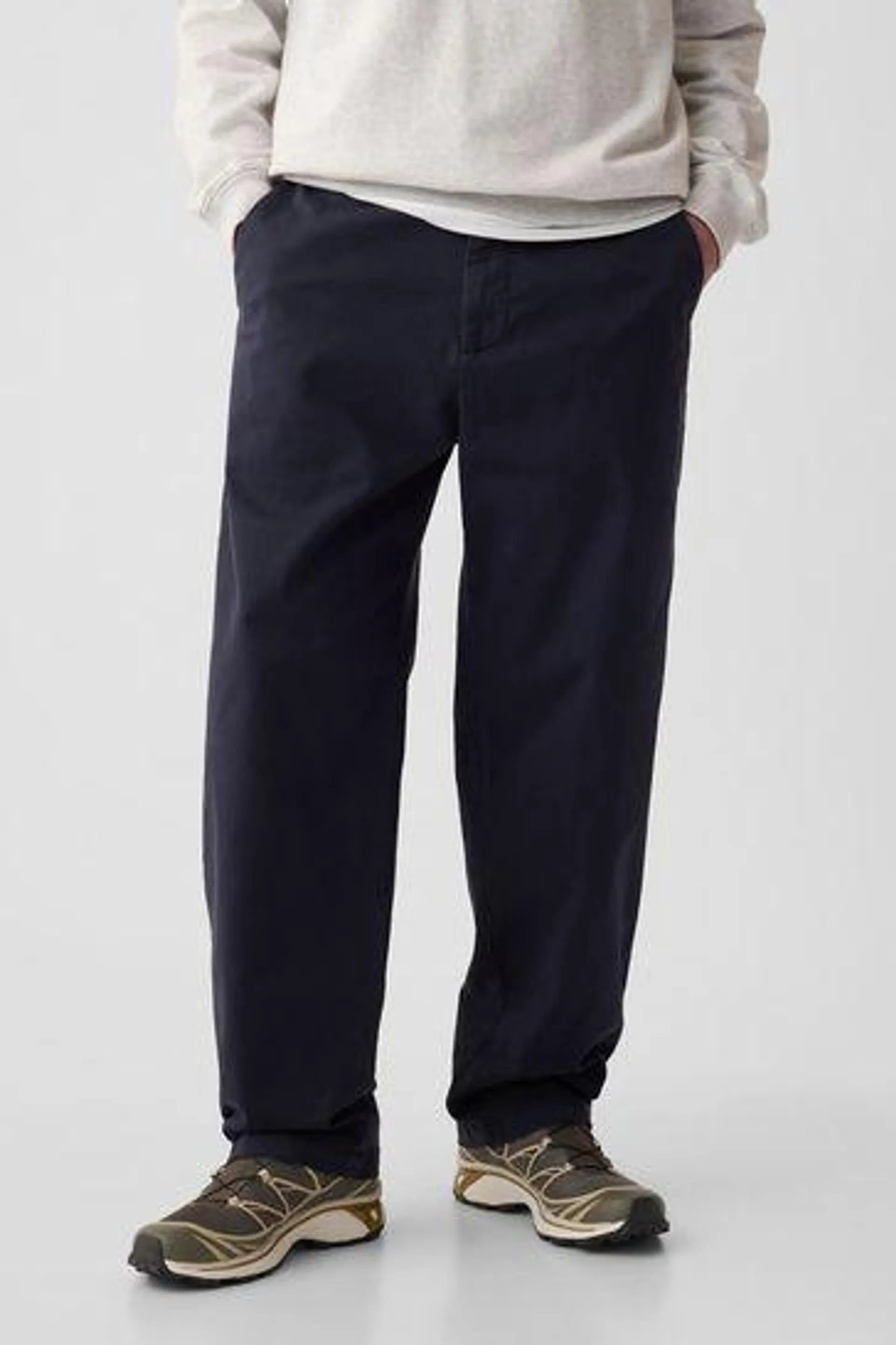 Modern Chinos in Baggy Fit