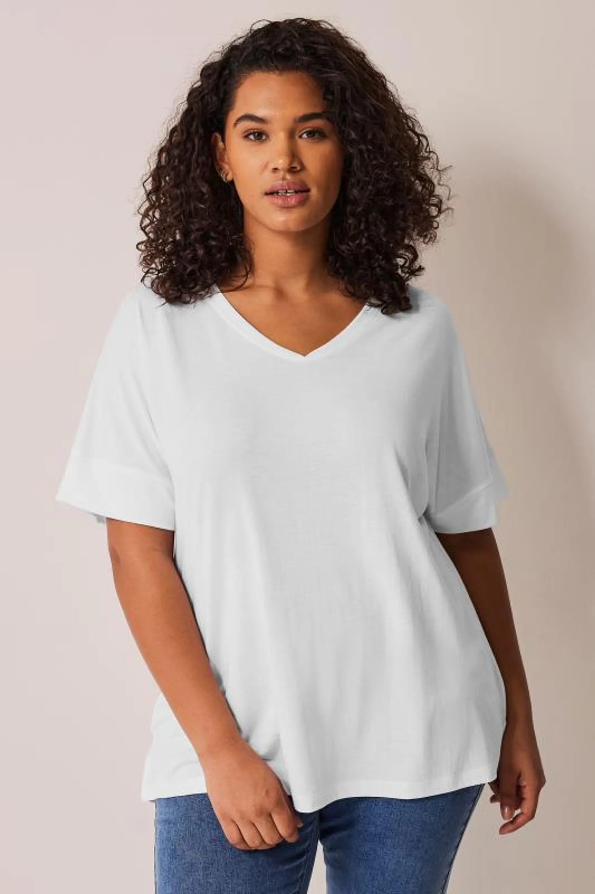 EVANS Curve White V-Neck Modal Rich T-Shirt