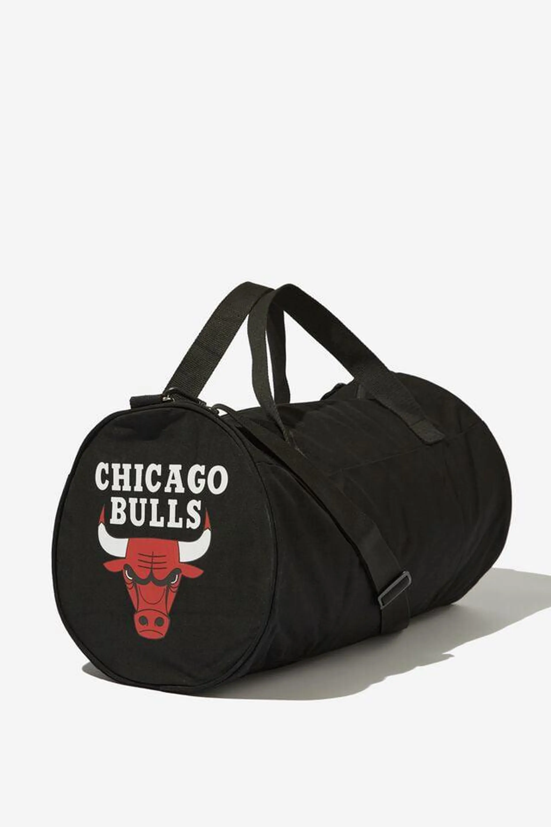 NBA Chicago Bulls Weekend Barrel Bag