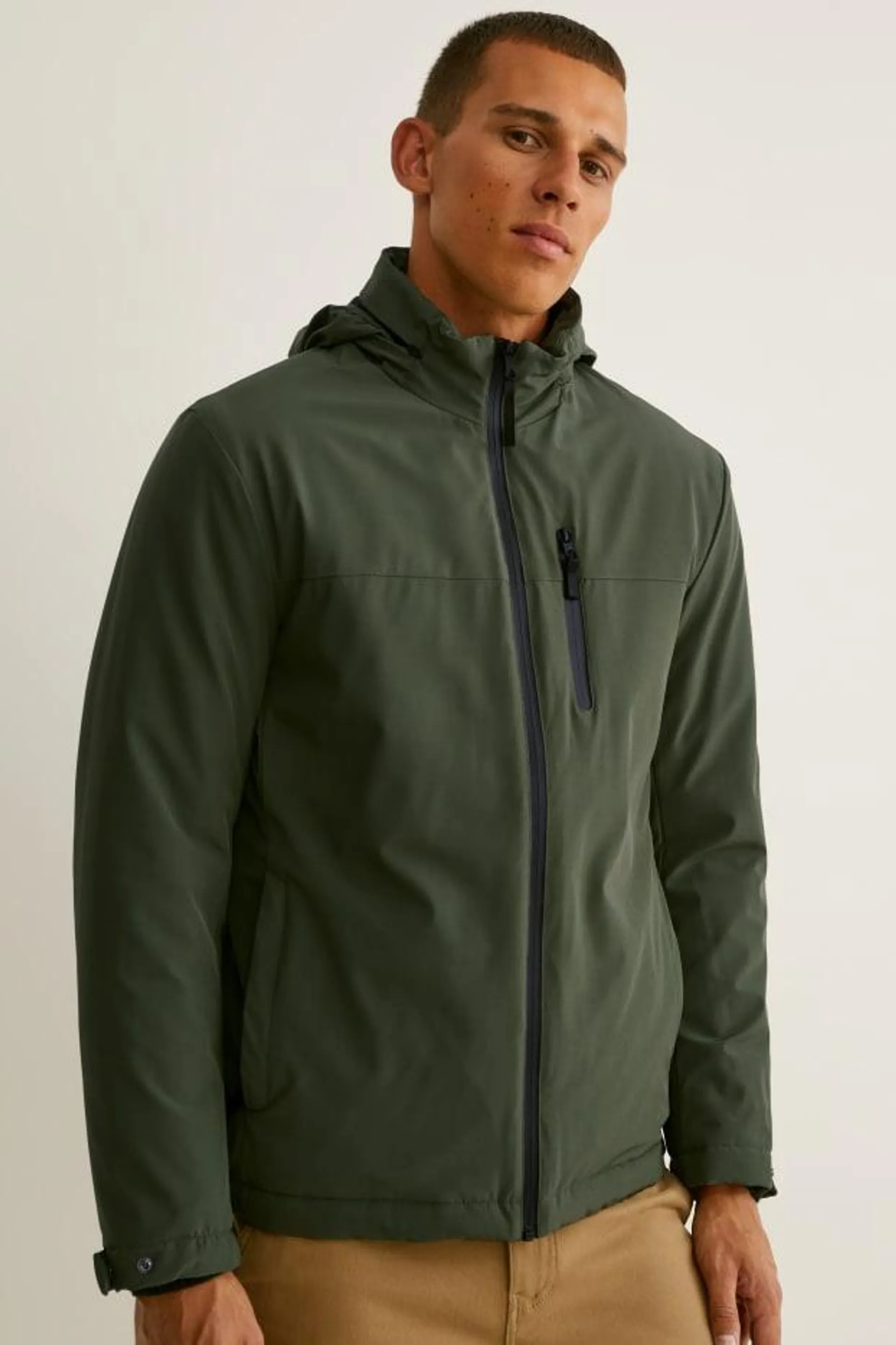 Outdoor jacket with hood - water-repellent