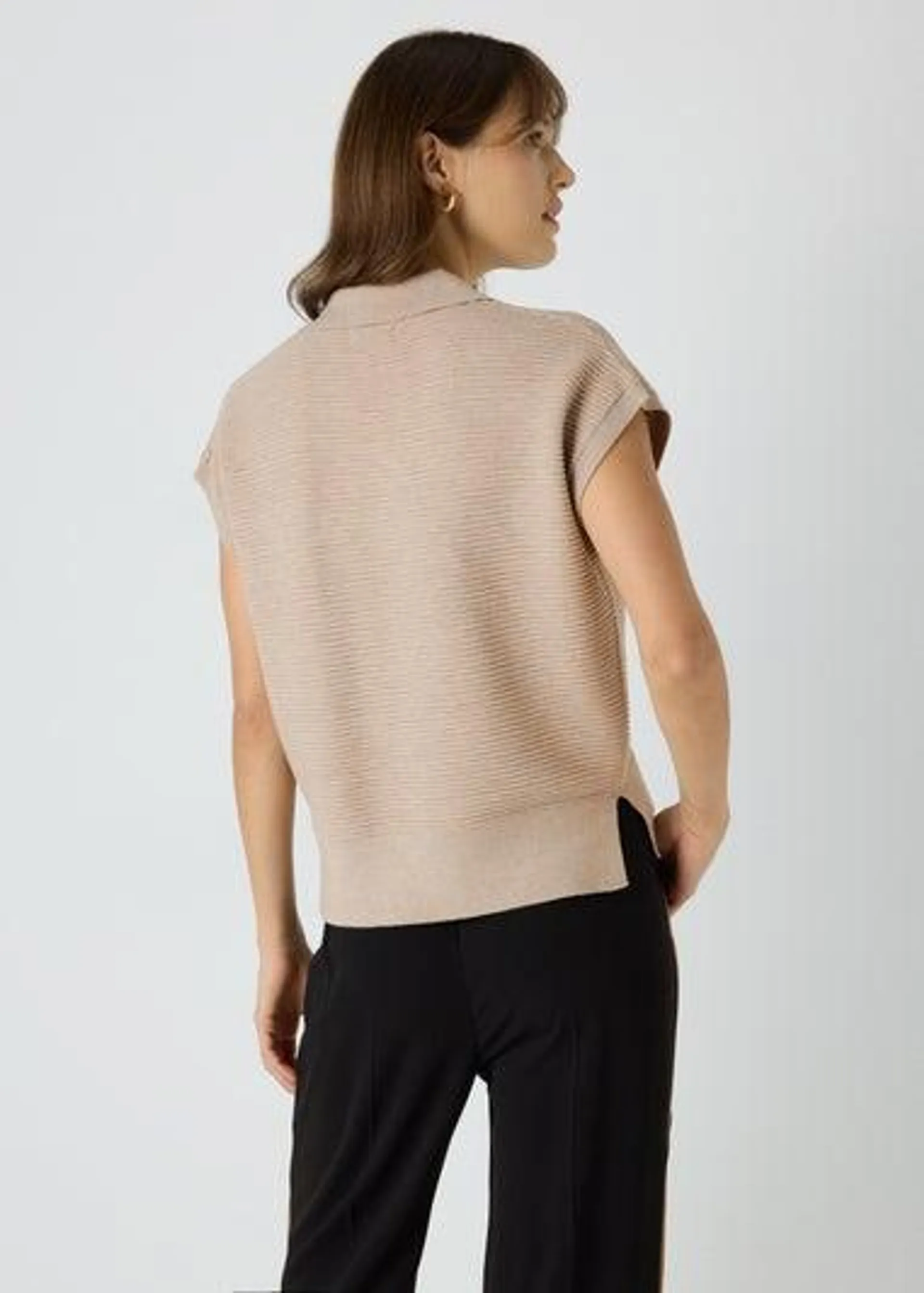 Et Vous Beige Knitted Sweater Vest