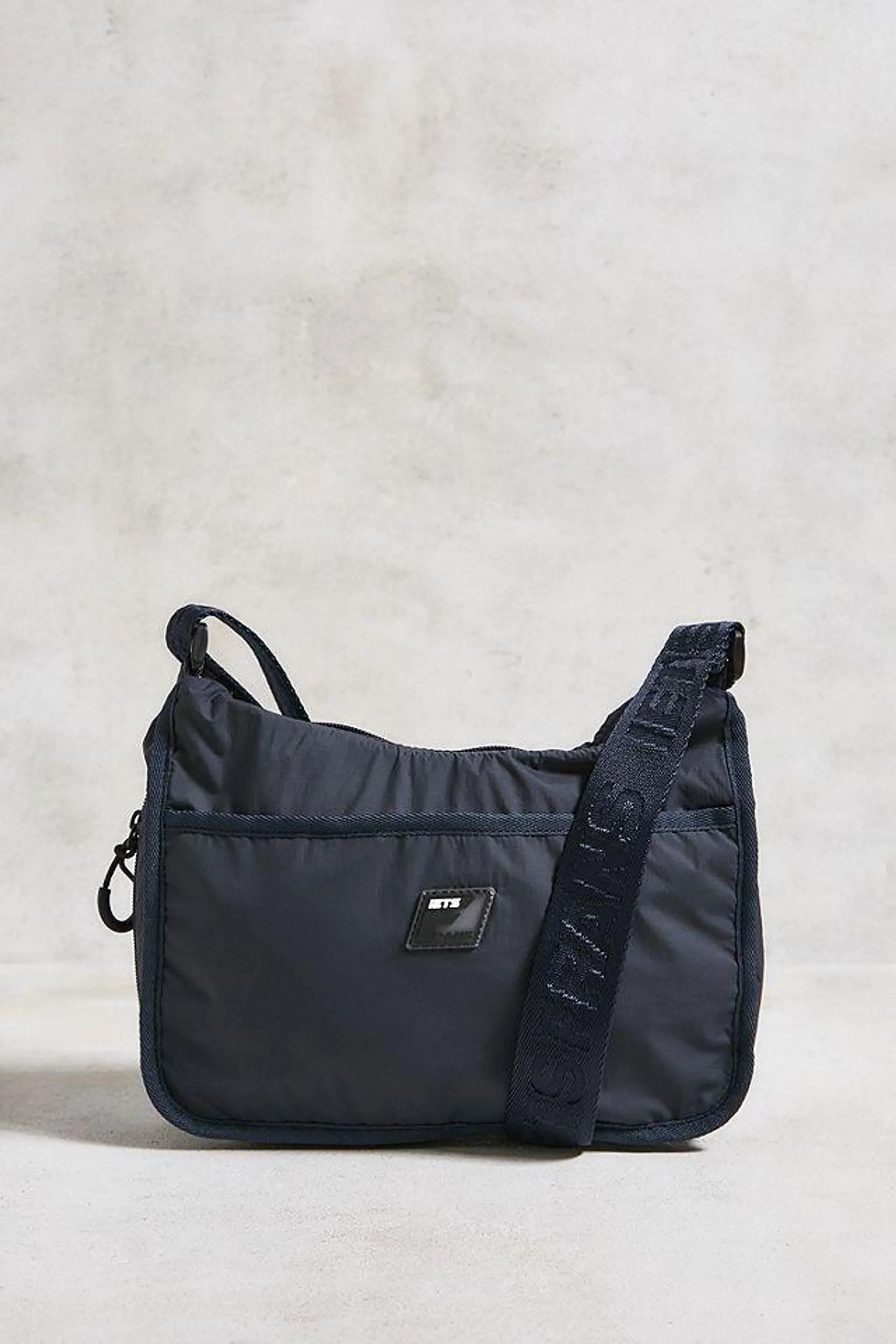 iets frans... Square Sling Bag