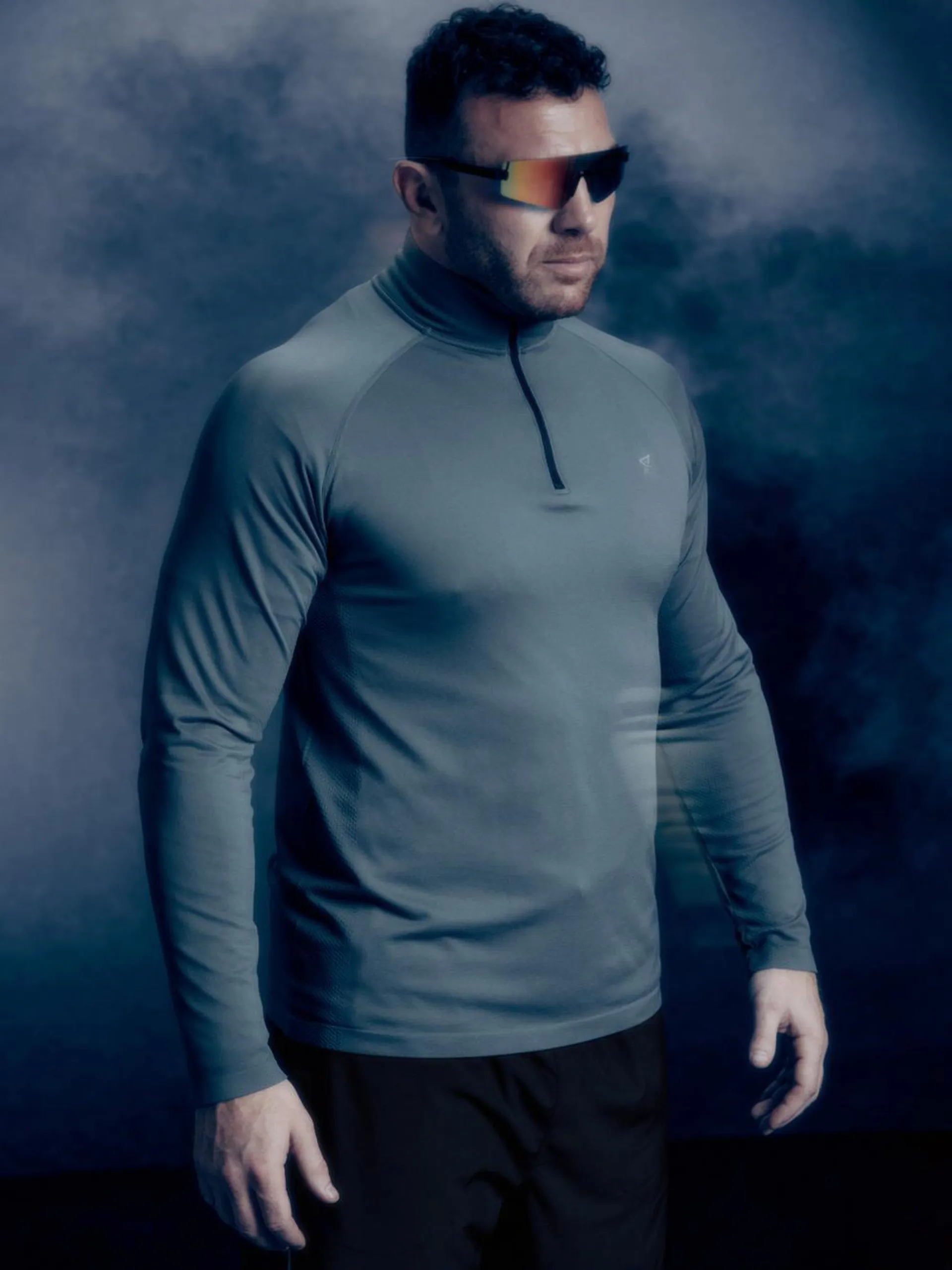 Quarter-Zip Funnel Neck Sports Top