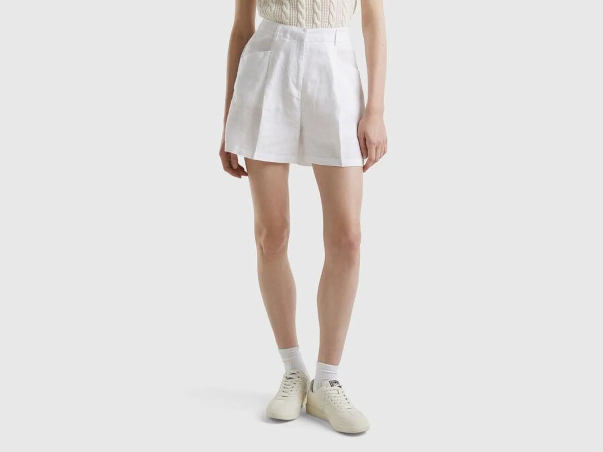 Bermudas in pure linen