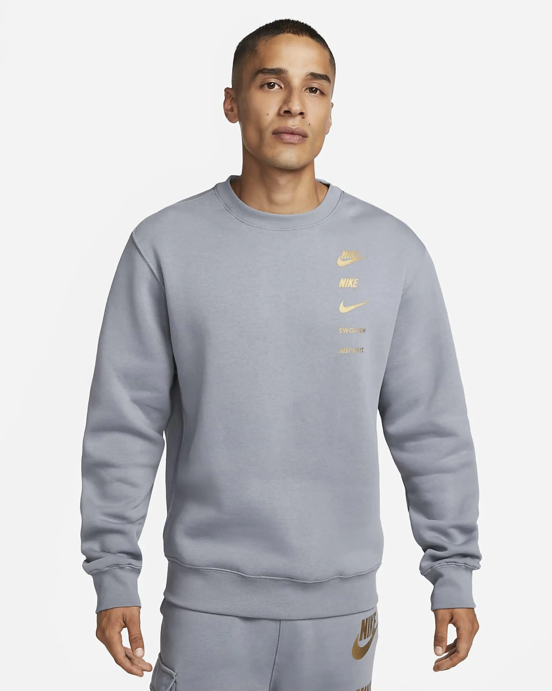 Nike Sportswear Standard Issue