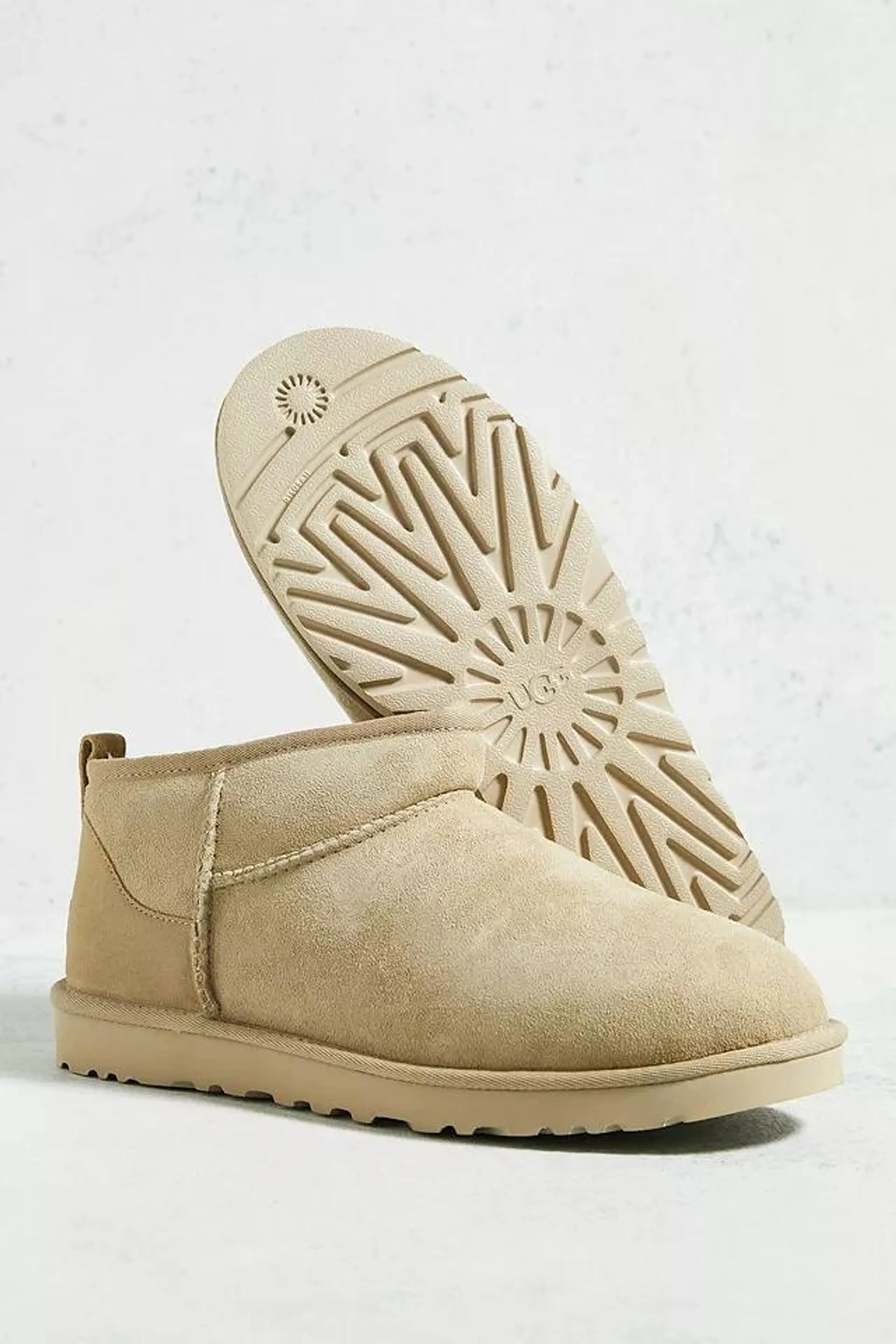 UGG - Bottines basses Classic Ultra moutarde