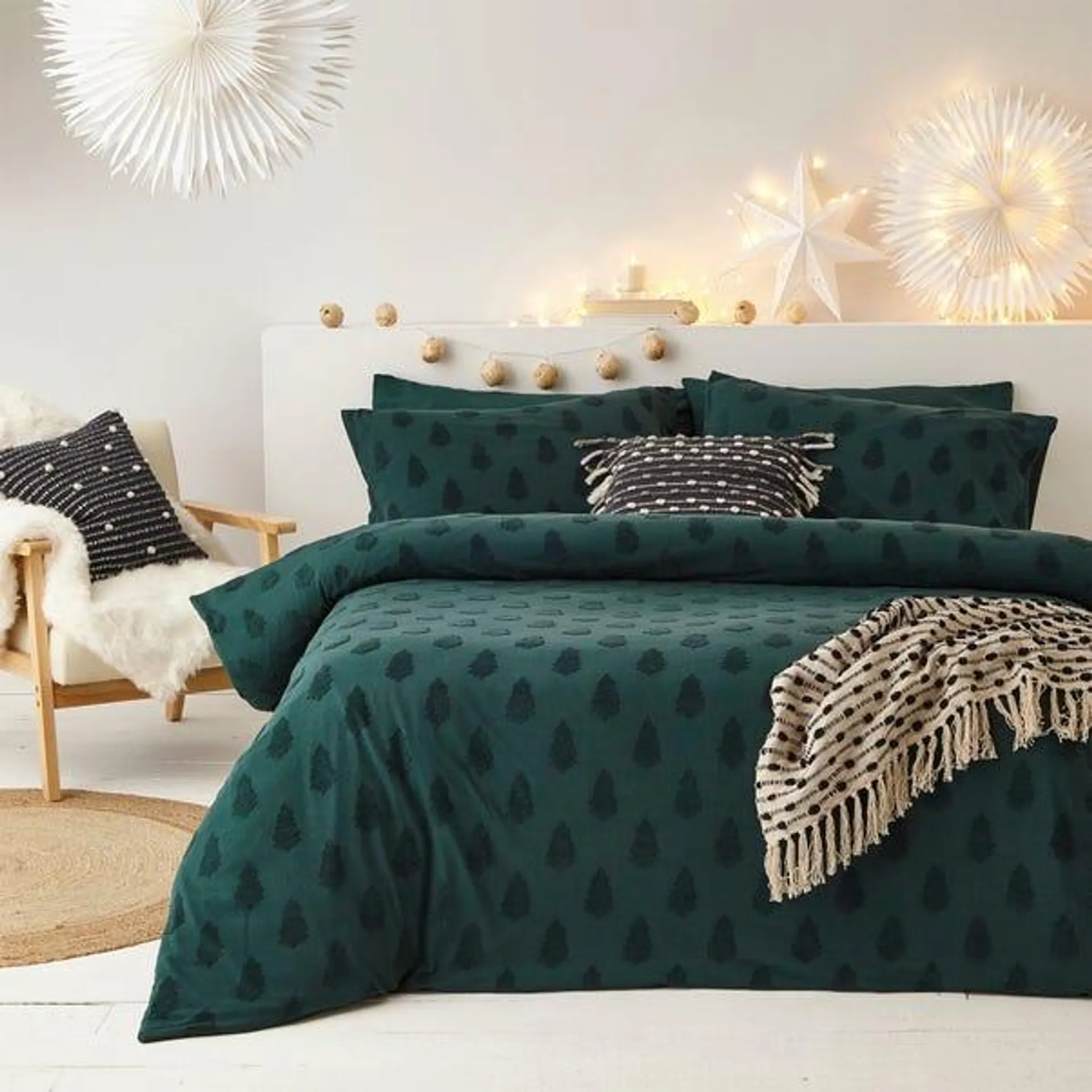 furn. Tufted Tree Green Duvet Cover and Pillowcase Set