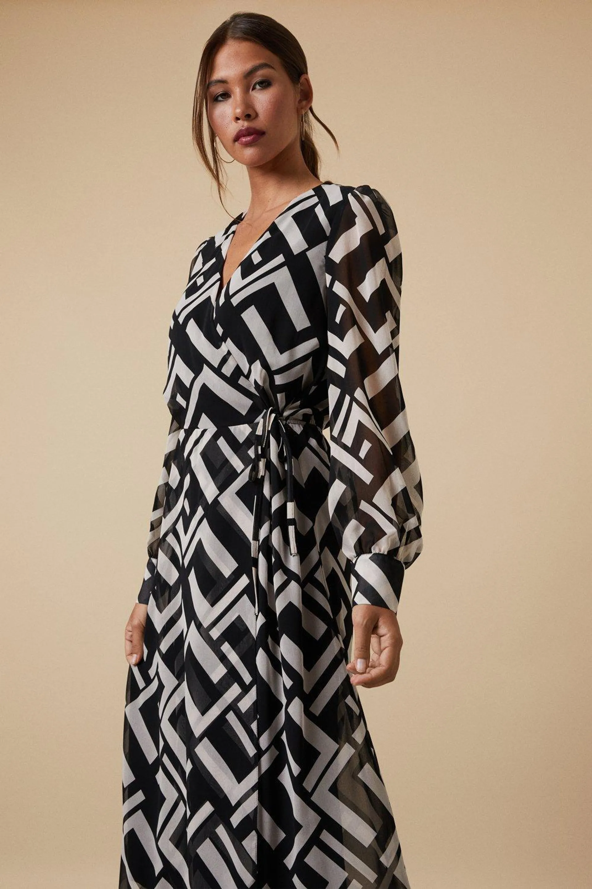 Tall Mono Geo Blouson Sleeve Wrap Midi Dress