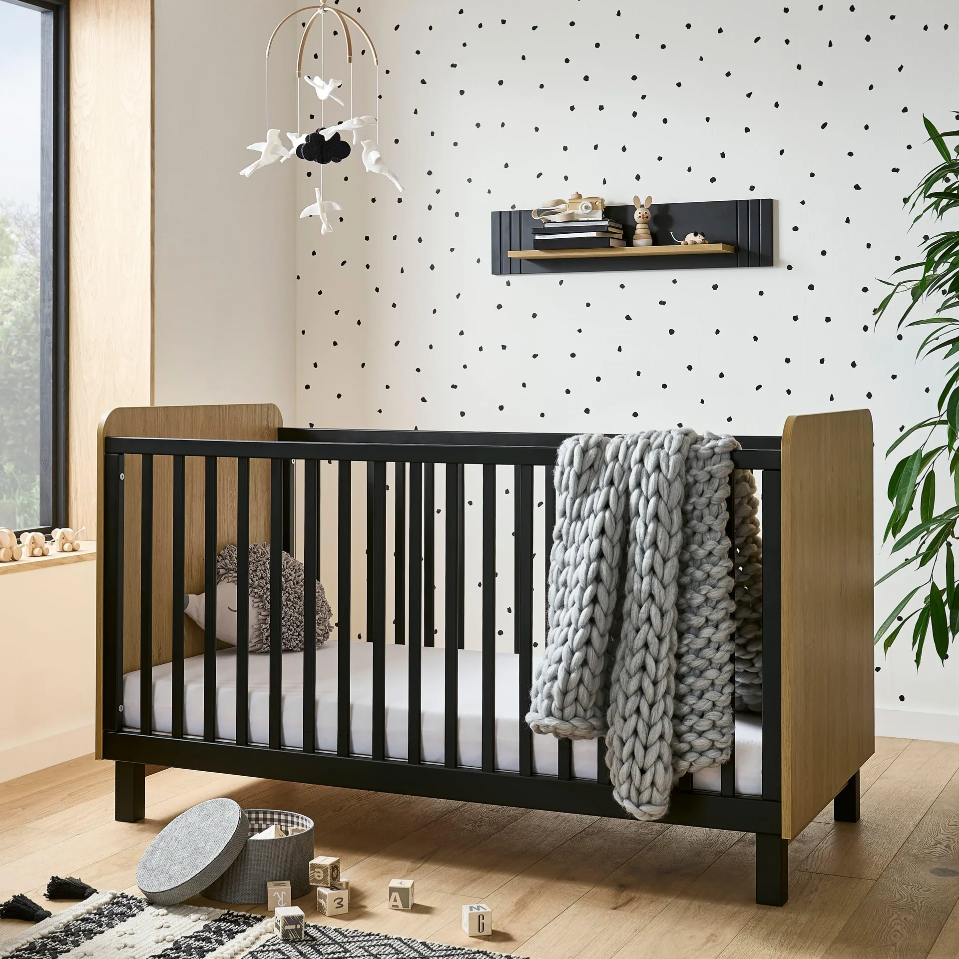 CuddleCo Rafi Cot Bed in Oak & Black