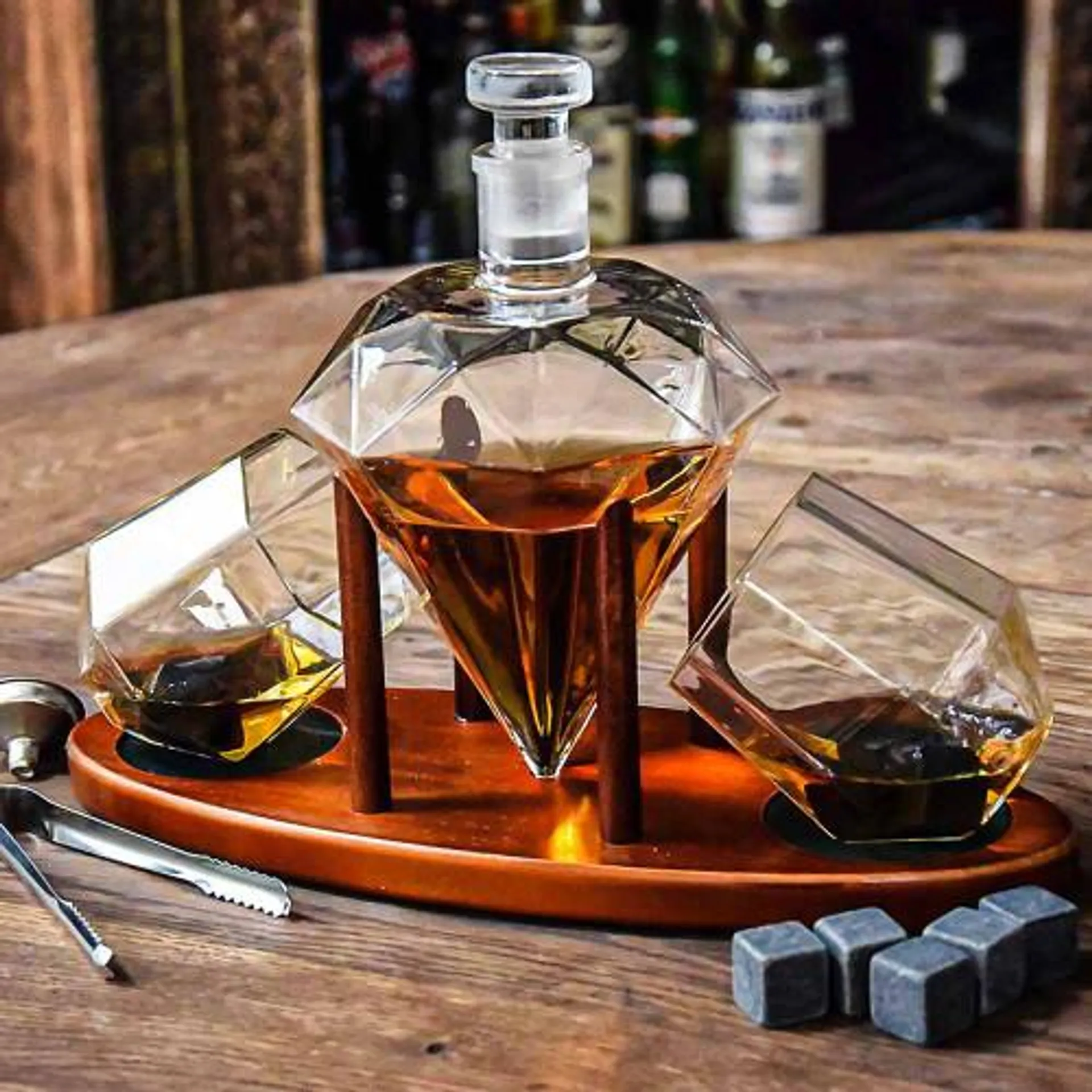 Deluxe Diamond Decanter Set