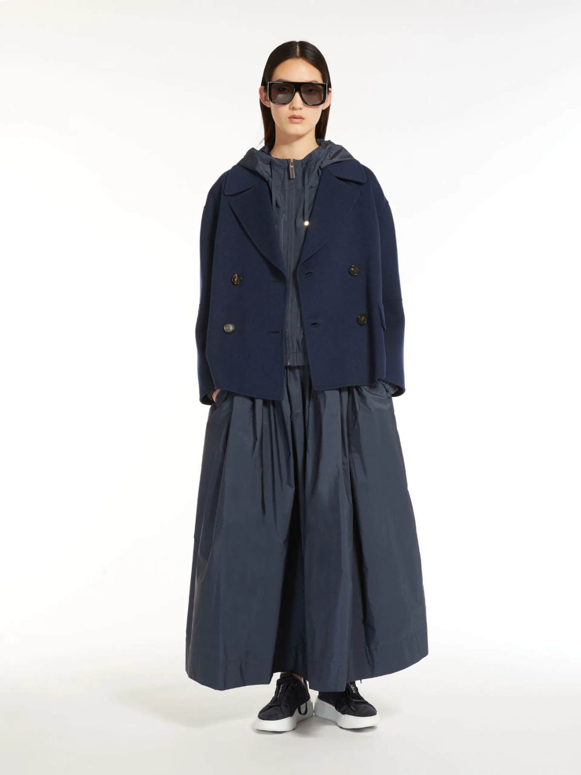 Short parka in water-resistant taffeta