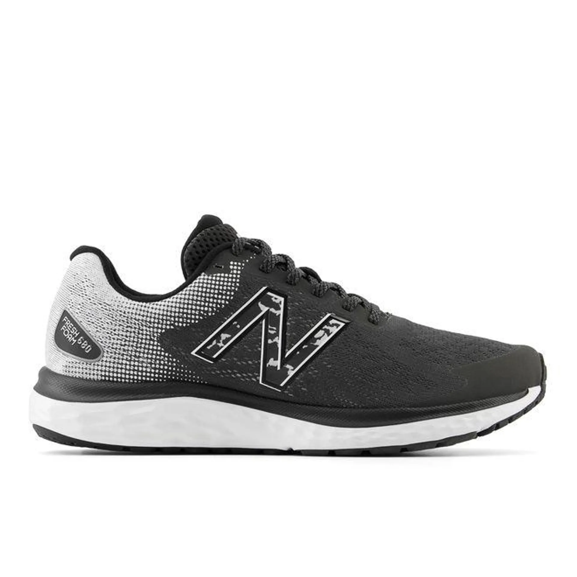 New Balance 680v7 Running Shoes in Black