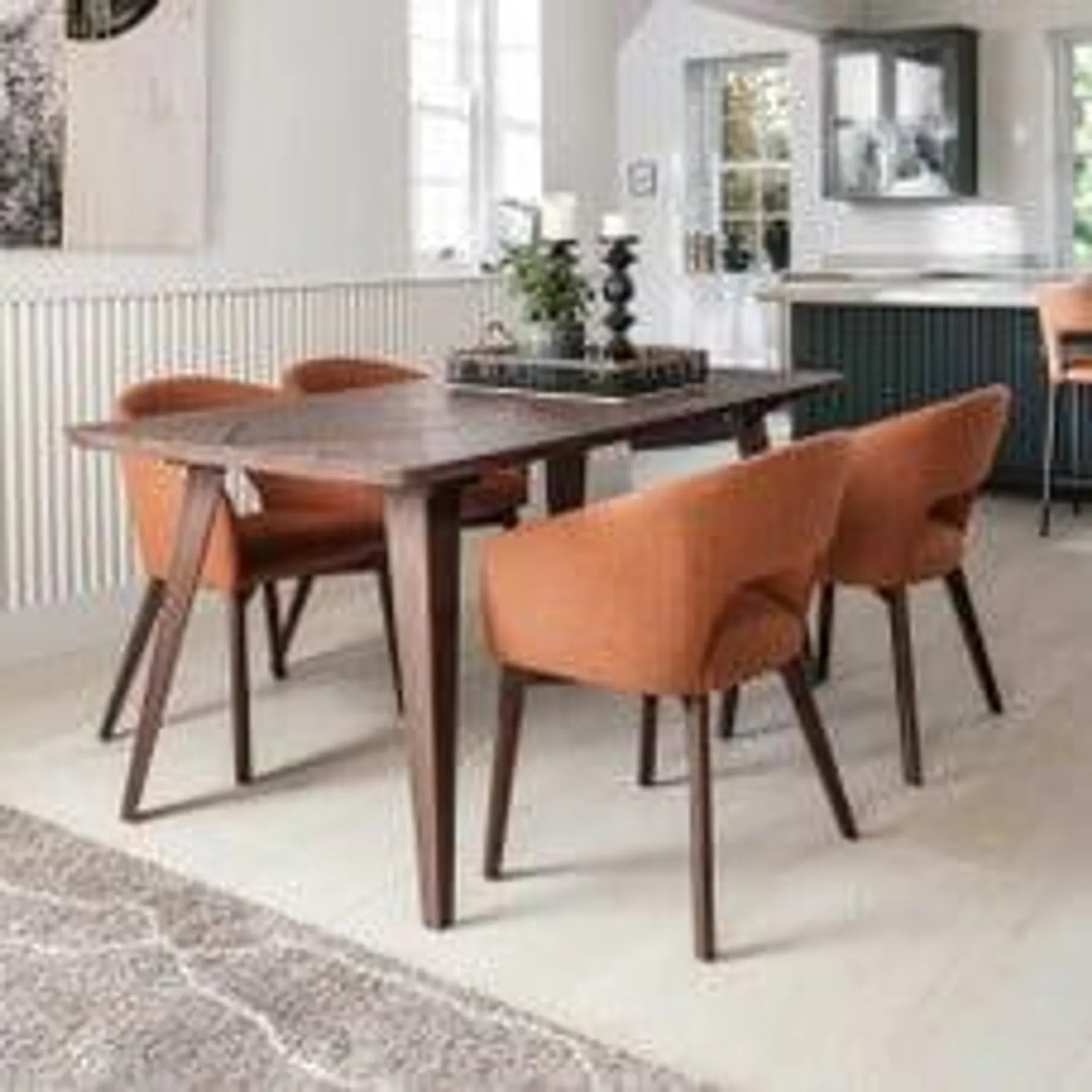 Elon Extending Dining Table+4x Tish Chairs