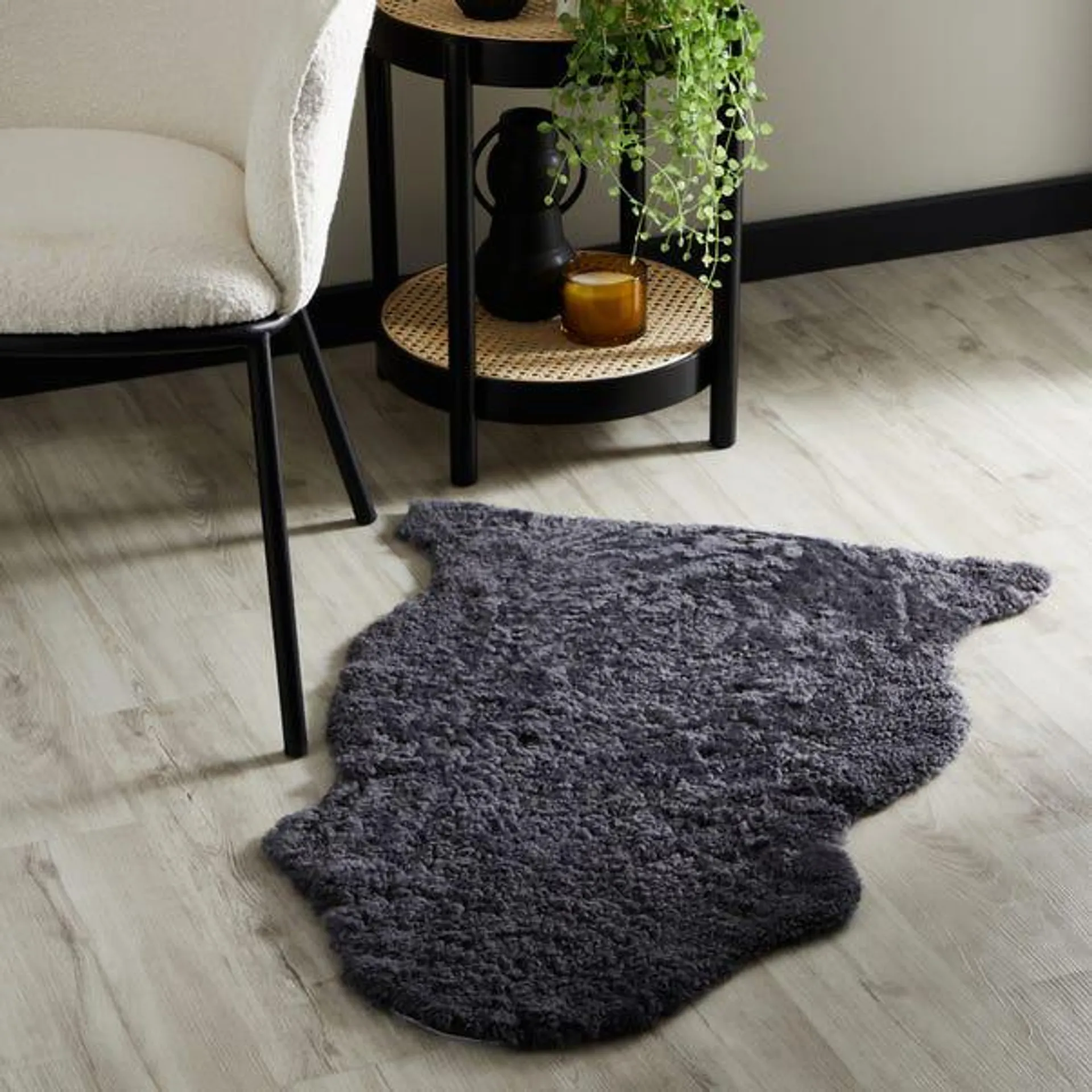 Curly Single Sheepskin Rug