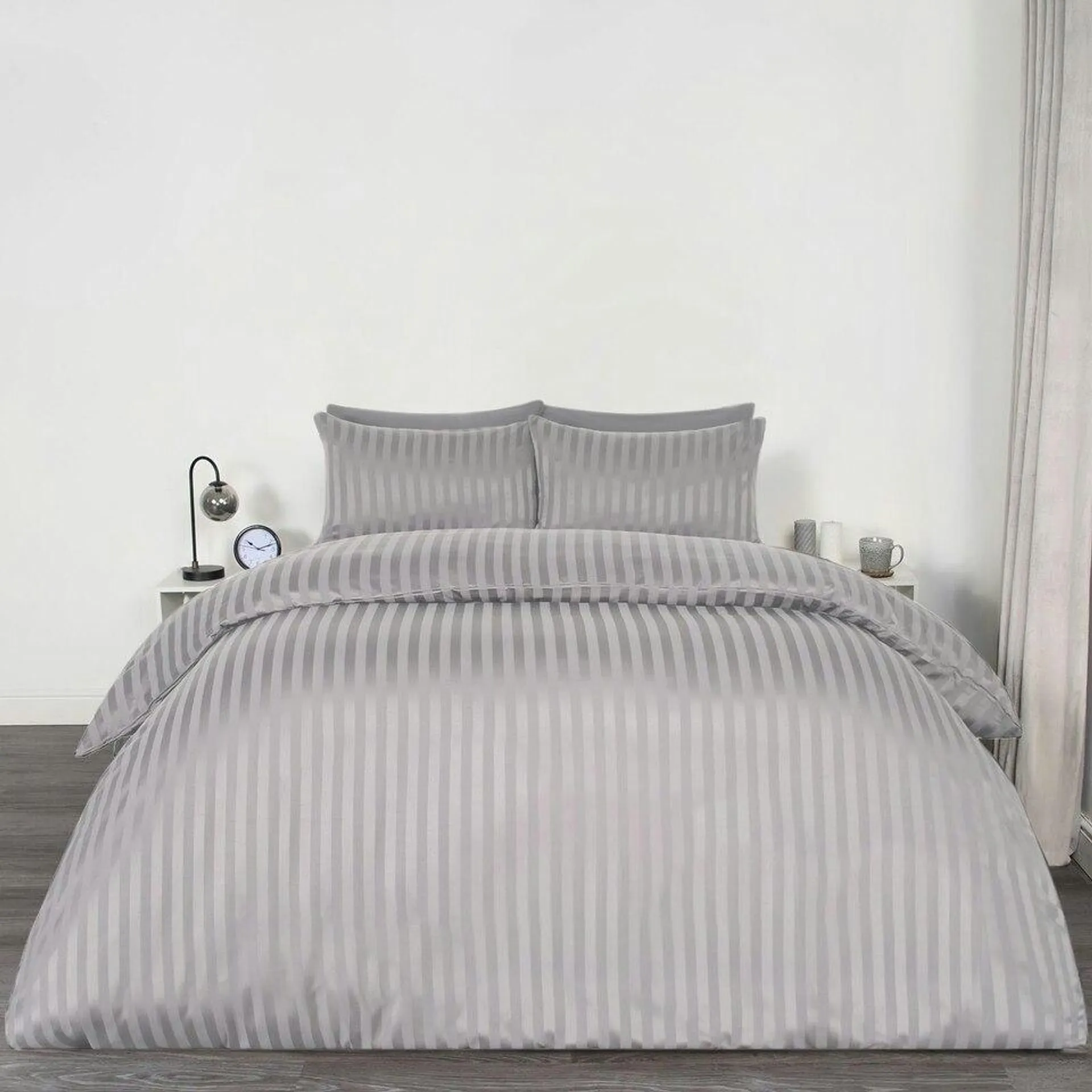 OHS Satin Stripe Hotel Quality Duvet Cover and Pillowcases, Super King - Silver