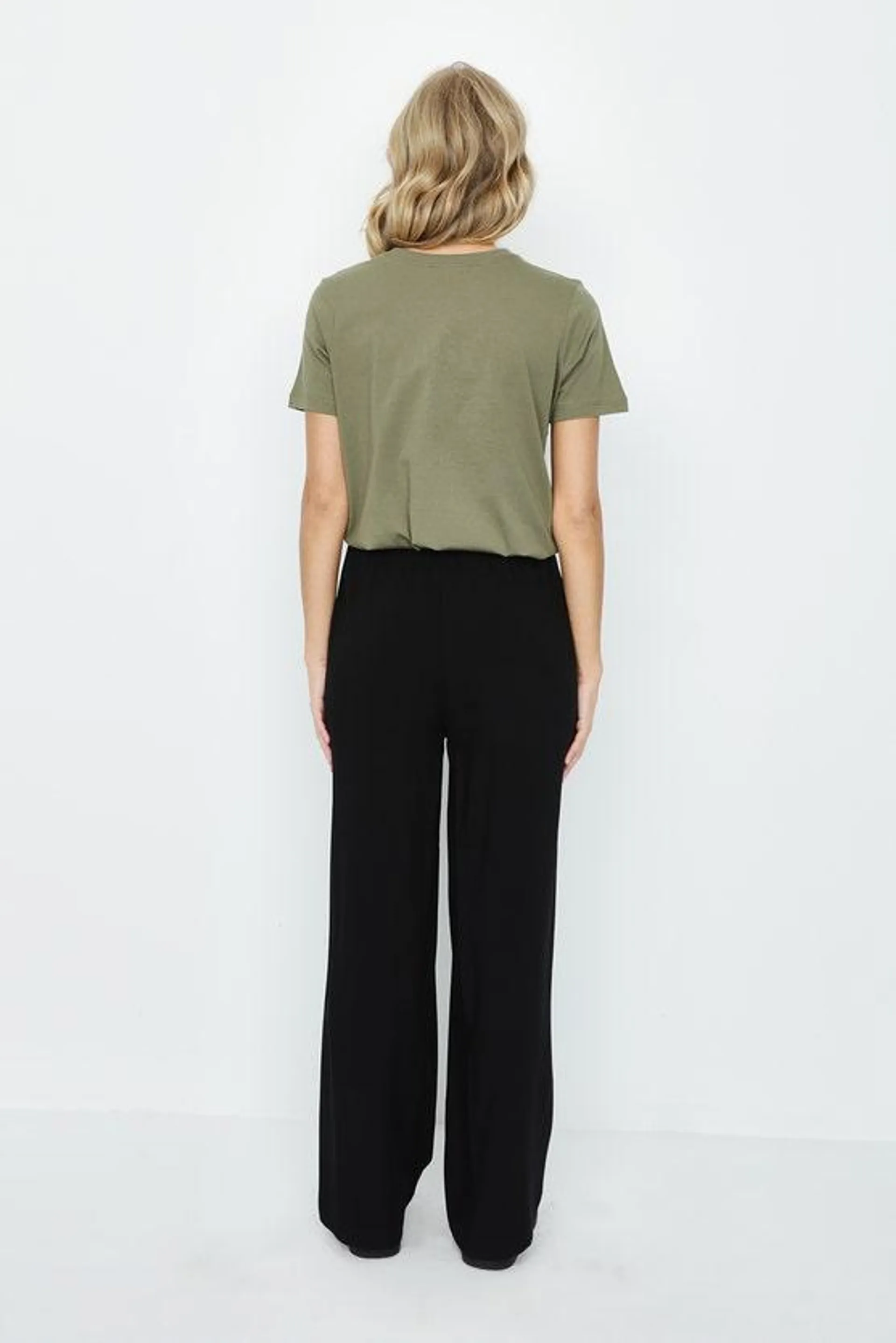 BLACK WIDE LEG SOFT TROUSER