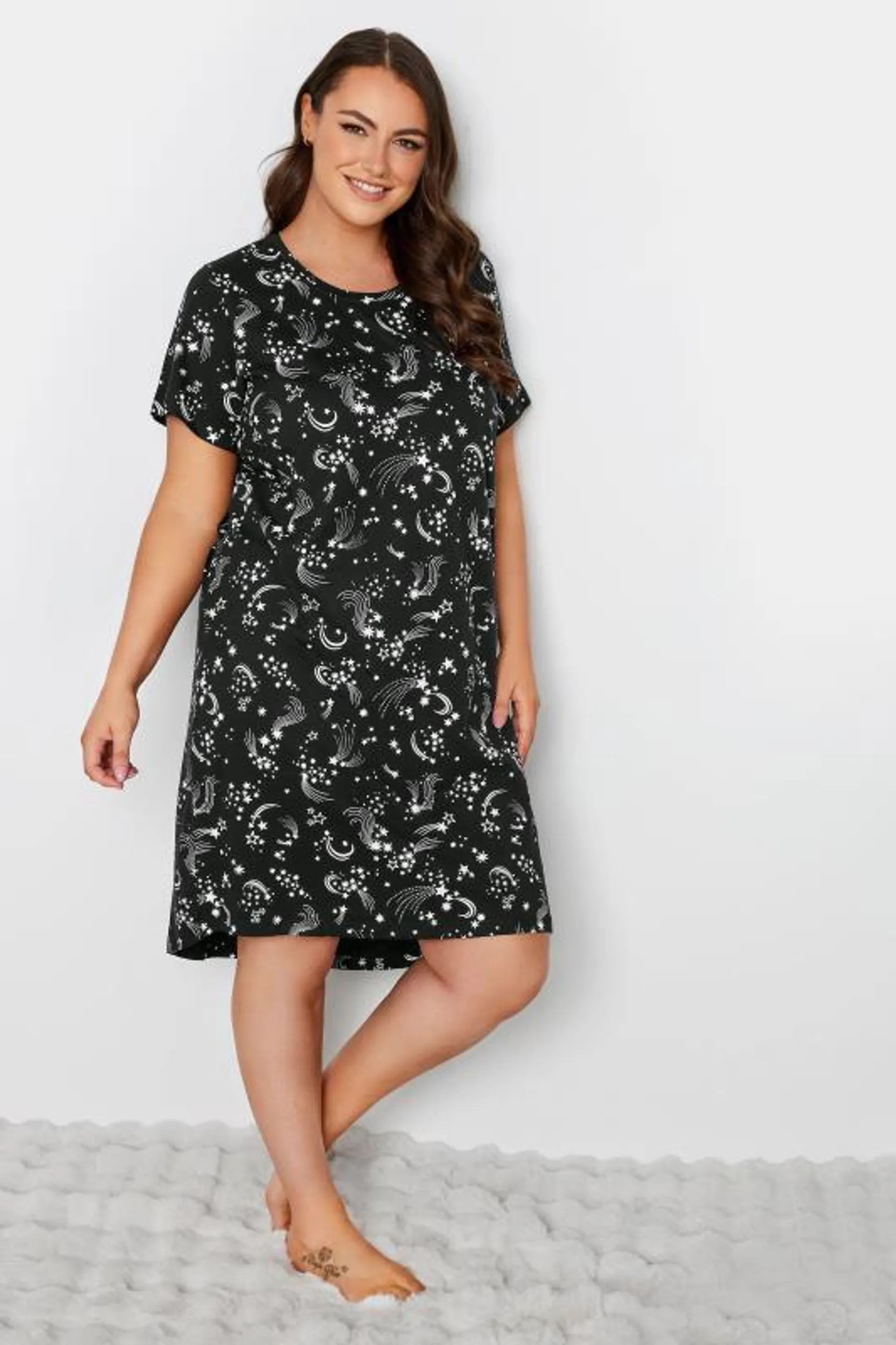 YOURS Curve Black Shooting Star Print Nightdress