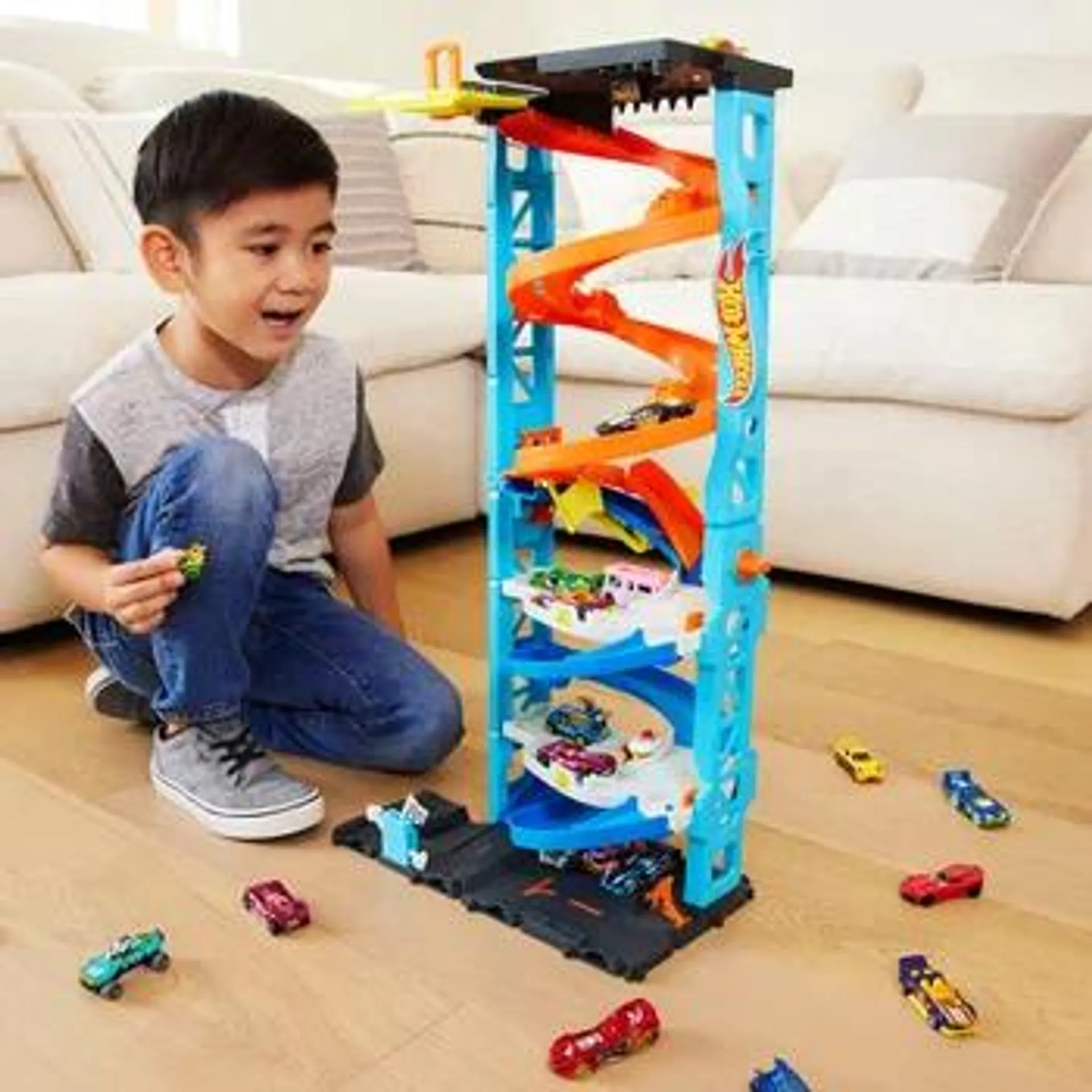 Hot Wheels City Transforming Race Tower Set