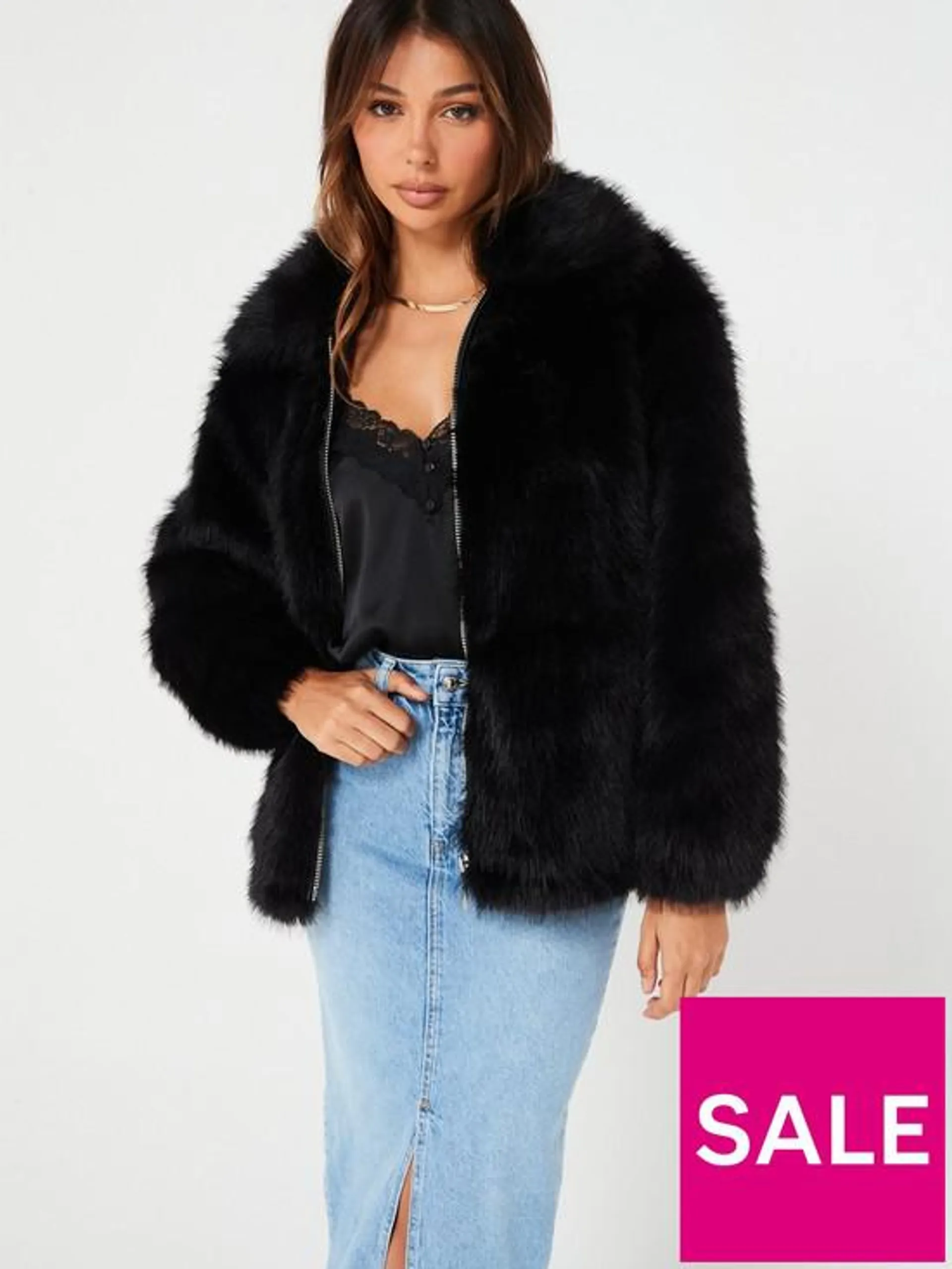Faux Fur Jacket With Collar - Black