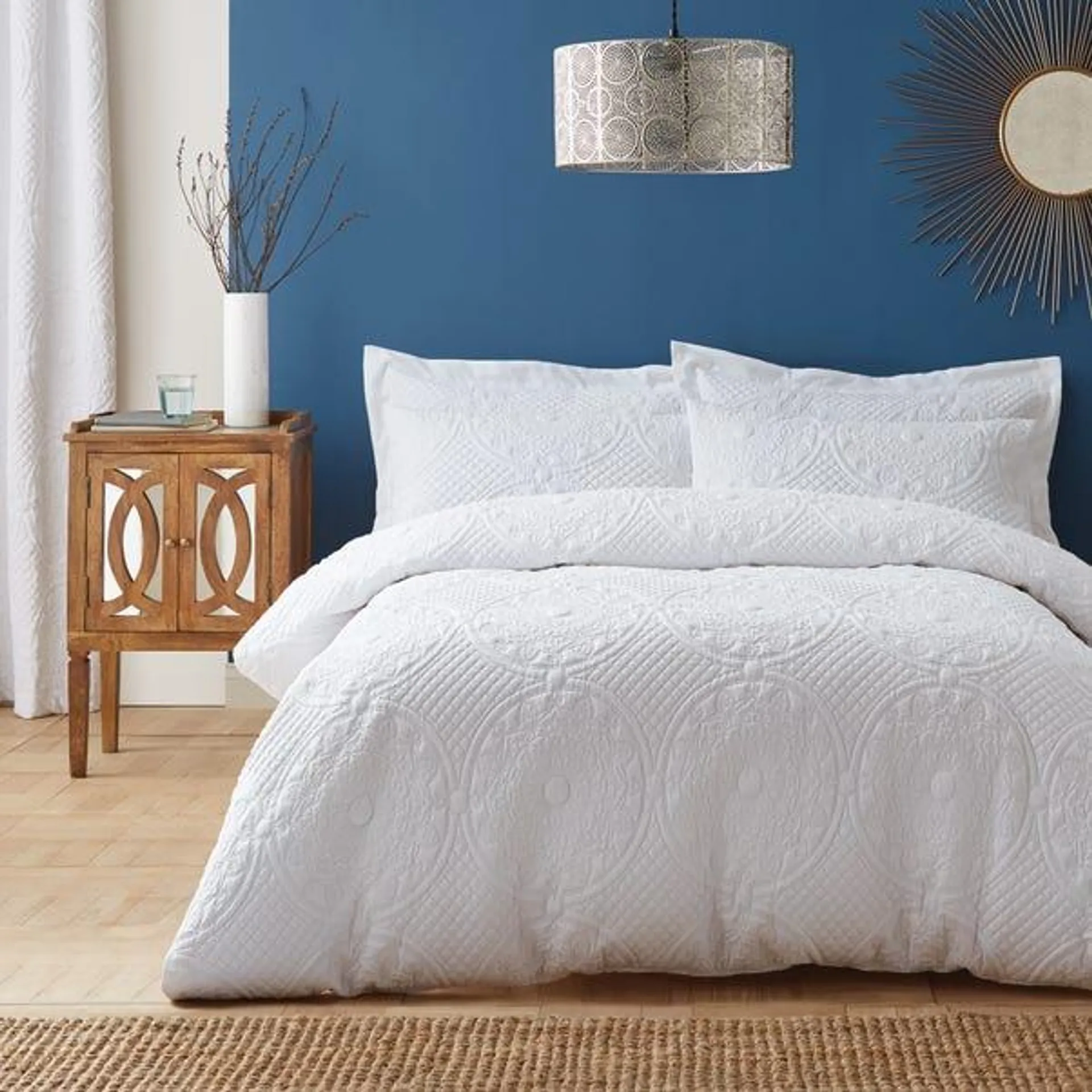 Mandalay White Duvet Cover and Pillowcase Set