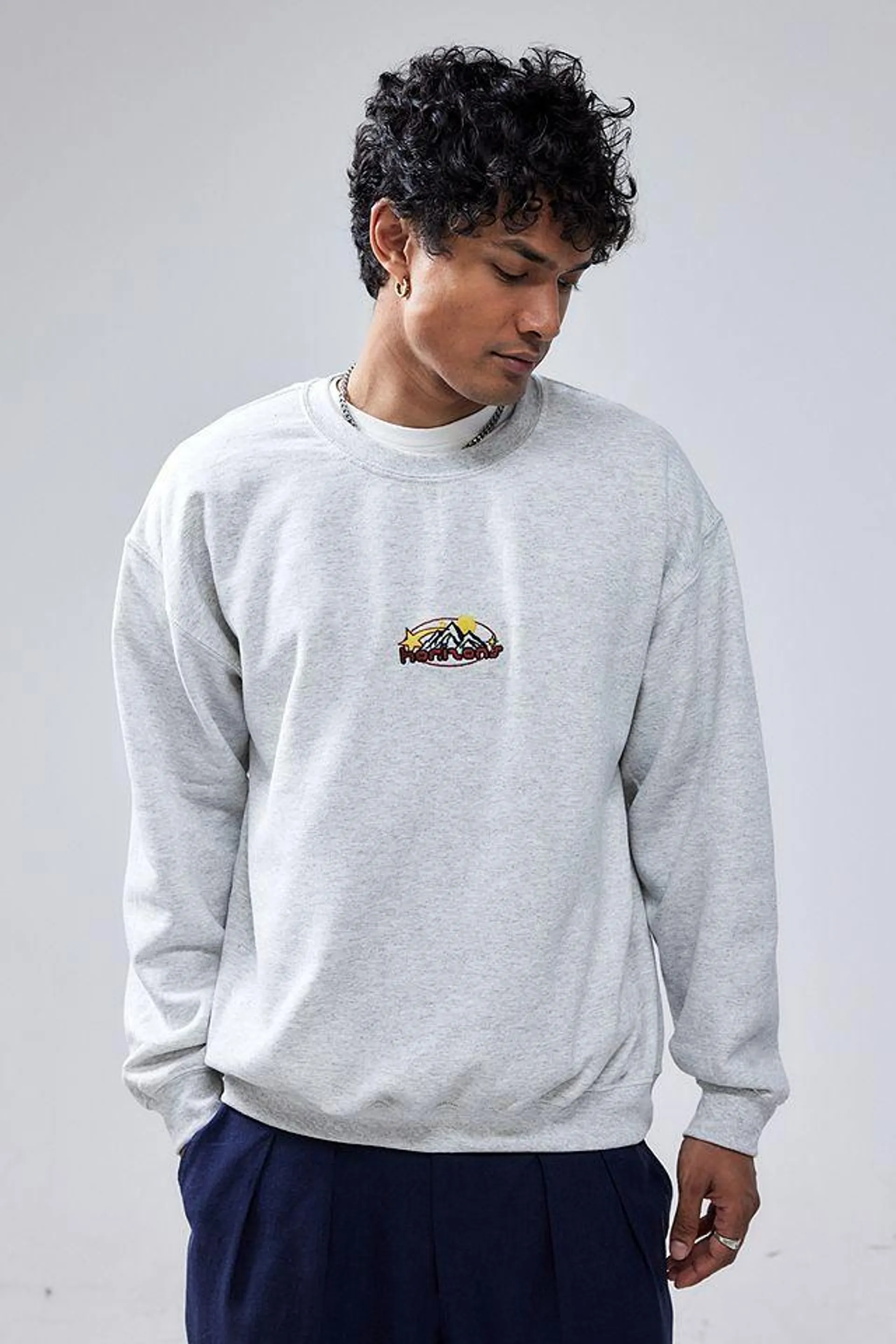 UO Horizons Embroidered Sweatshirt