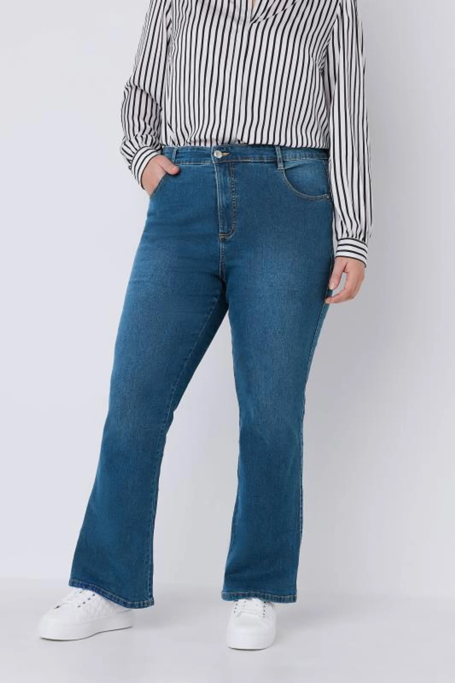 EVANS Curve Mid Blue Bootcut Jeans