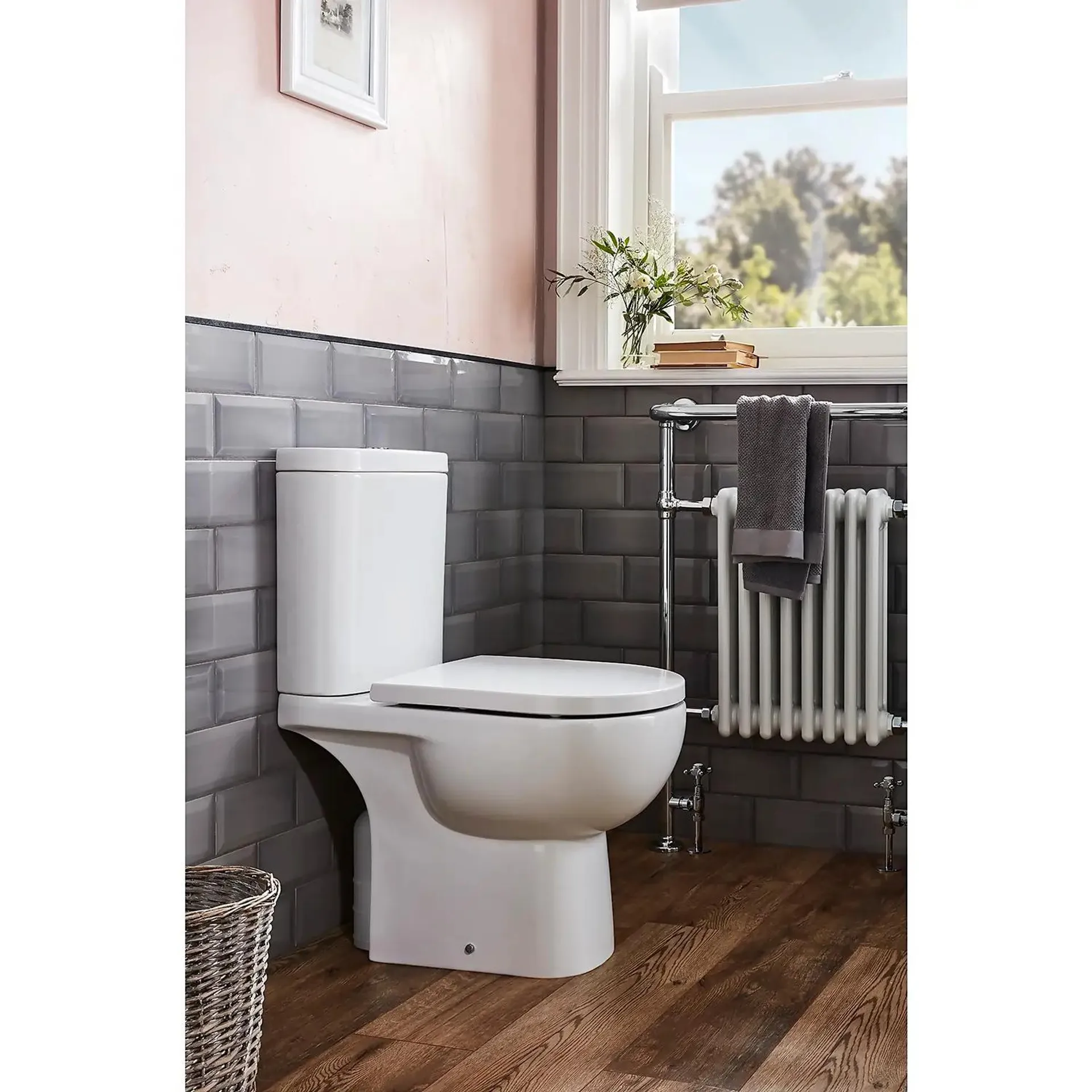 Newton Back To Wall Close Coupled Toilet with Soft Close Toilet Seat