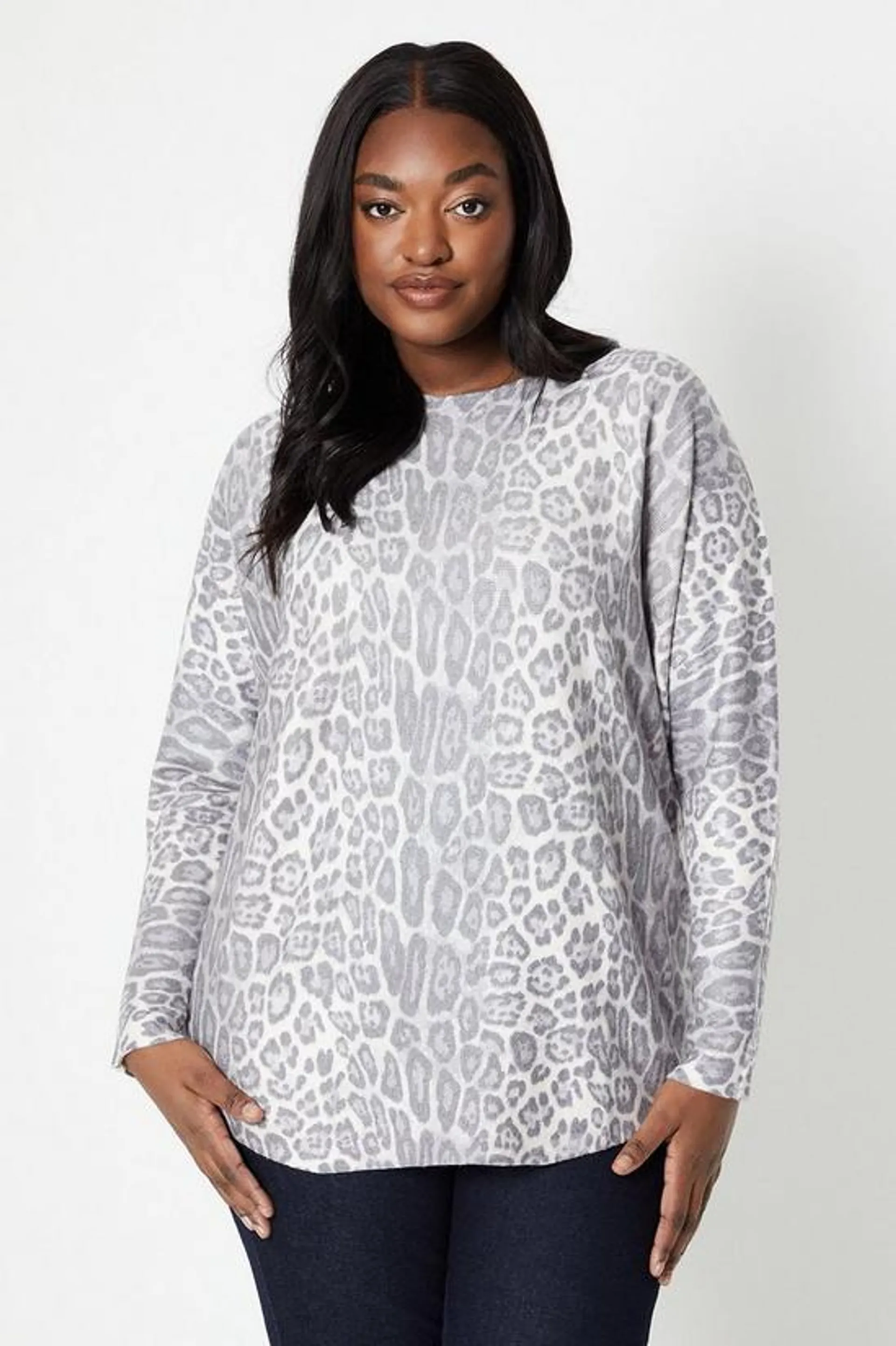 Curve Leopard Print Jumper