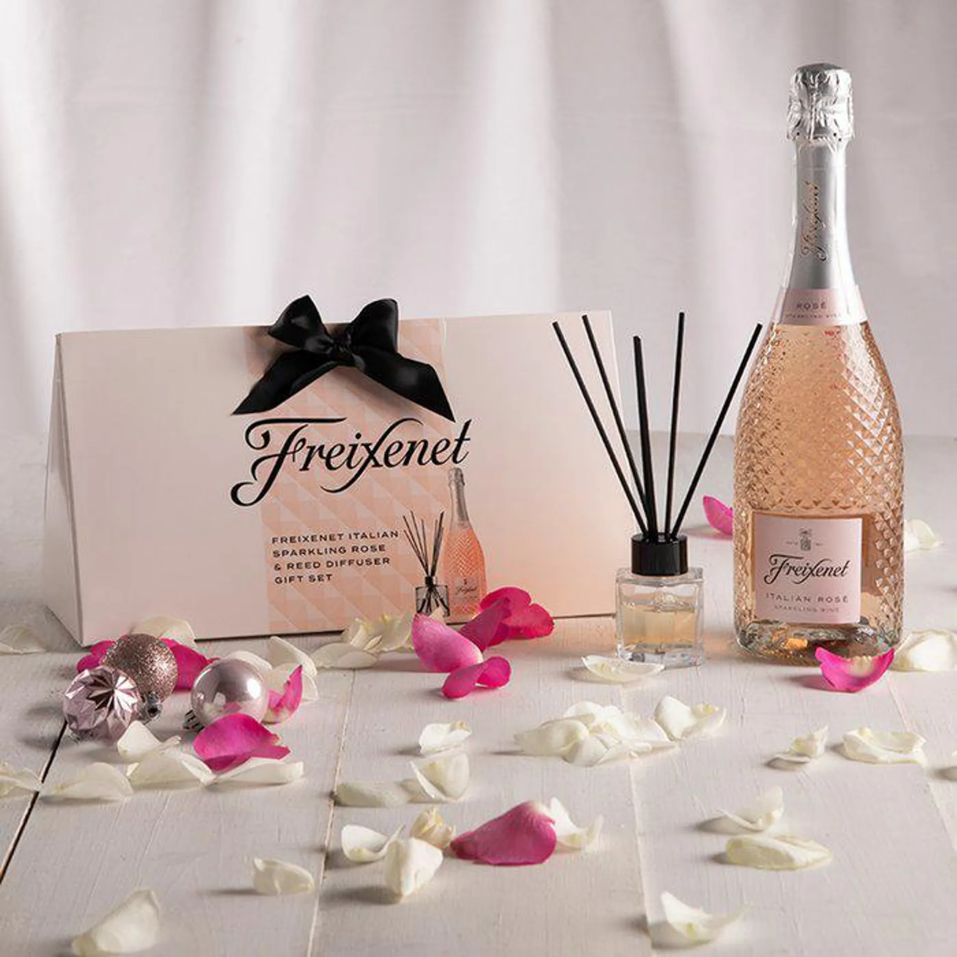 Freixenet Italian Sparkling Rosé & Diffuser Gift Set
