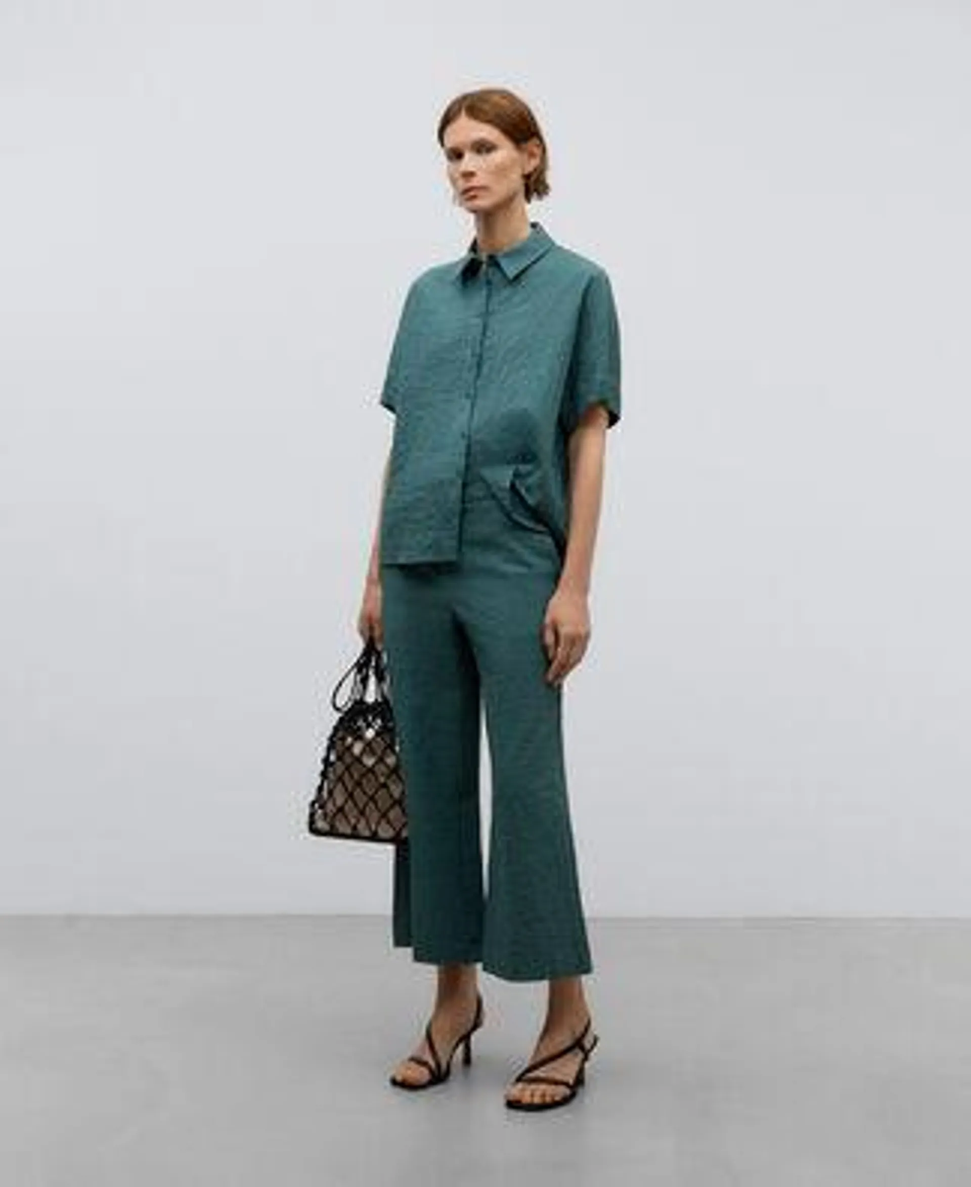 Ankle-length trousers woman