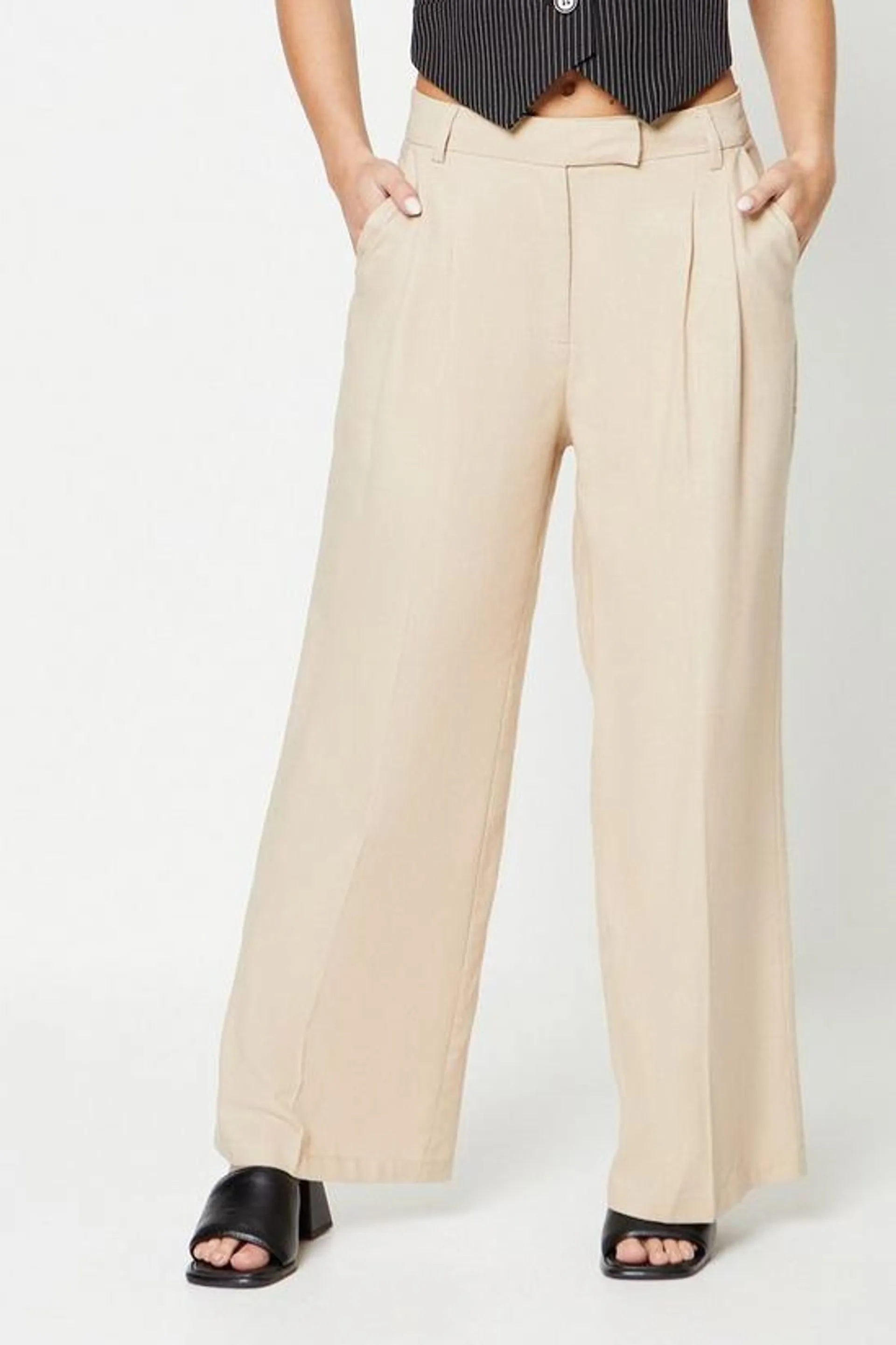 Petite Linen Look Wide Leg Trousers