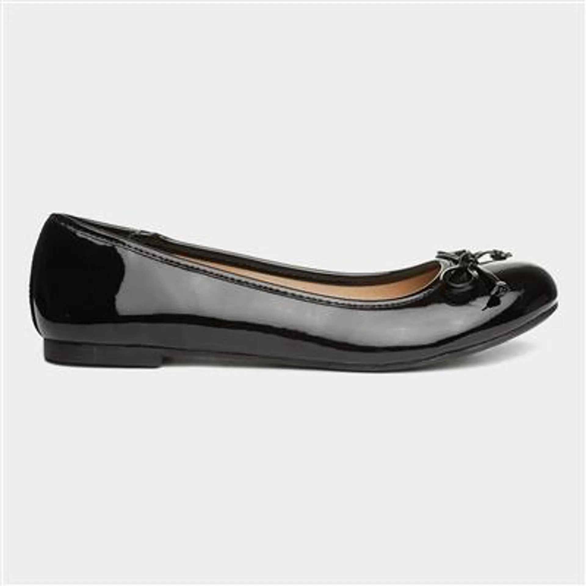 Gerri Womens Black Patent Ballerina