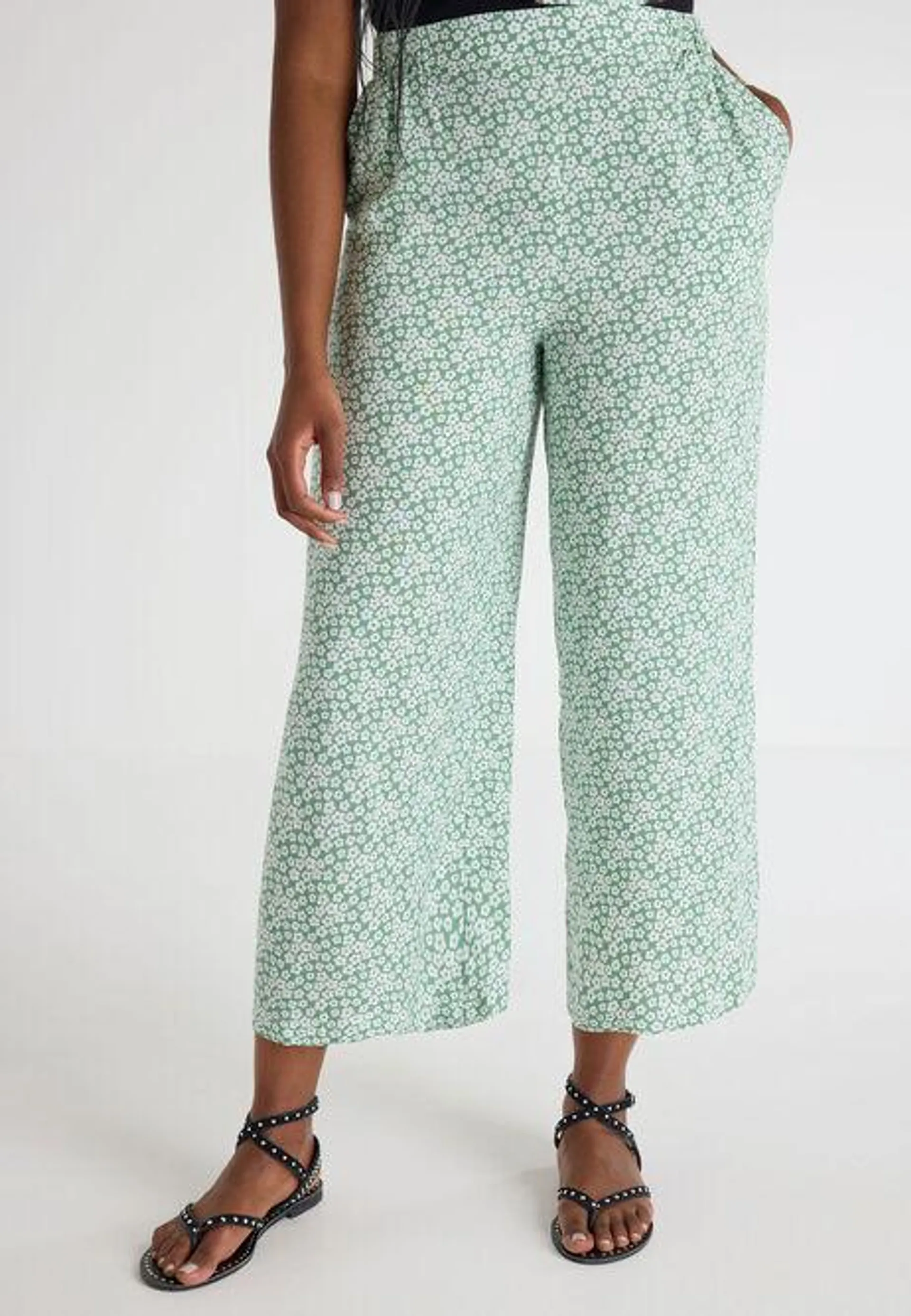 Womens Green Floral Print Culottes