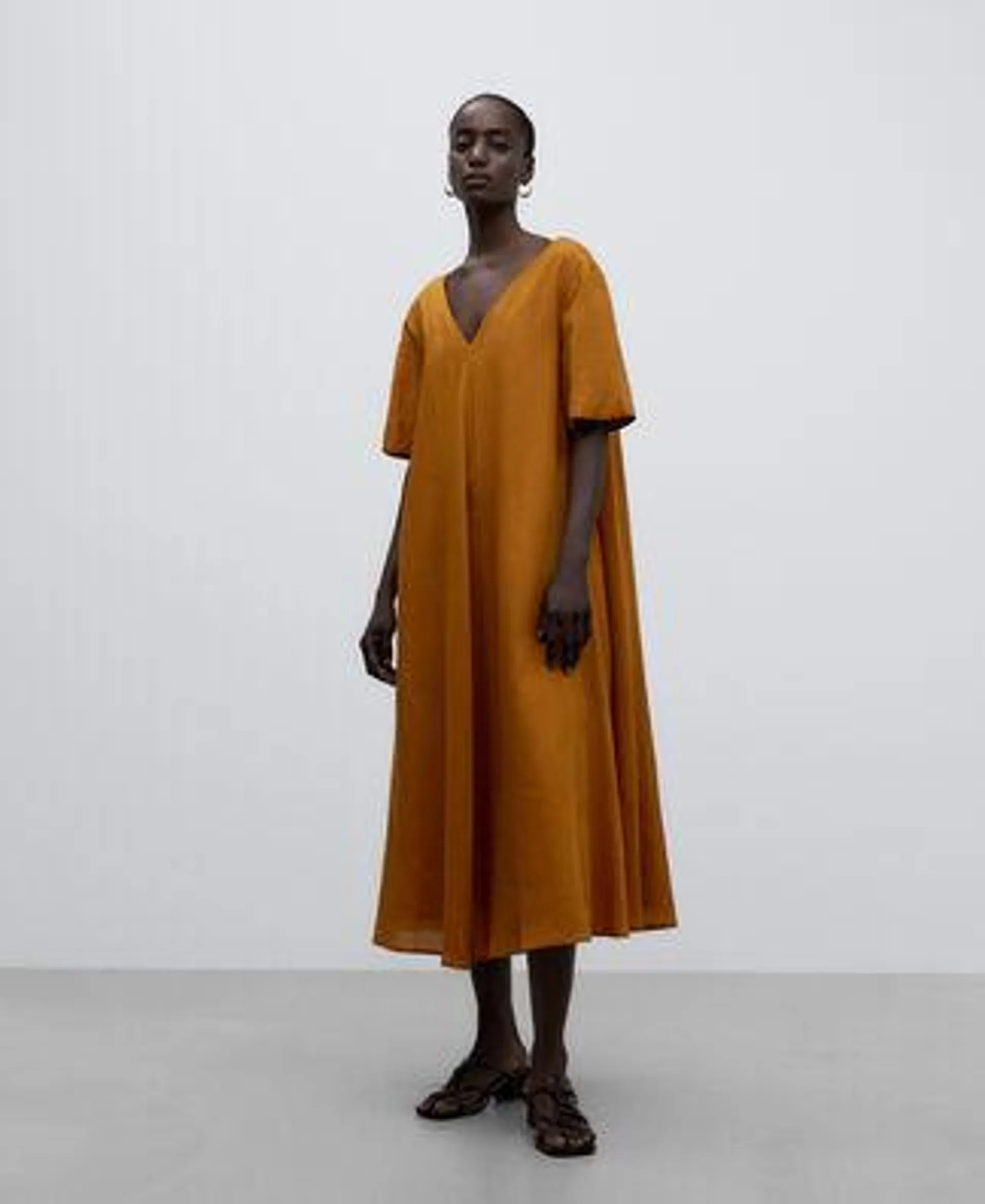 Orange V-neckline dress woman