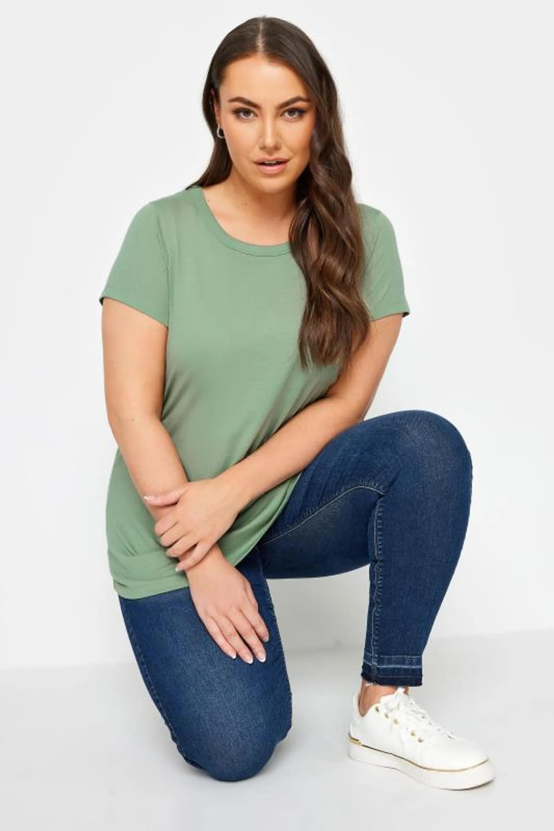 YOURS Curve Light Green Essential T-Shirt